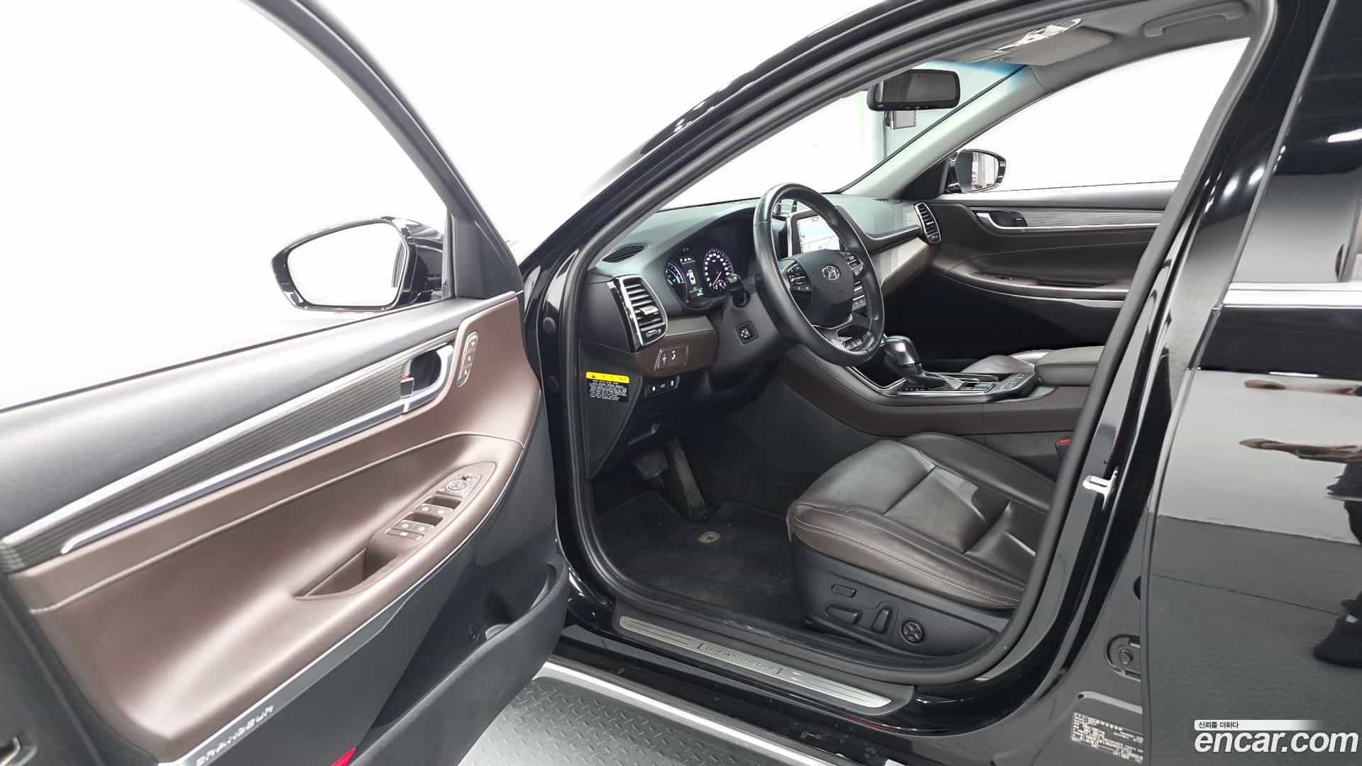 Grandeur Hyundai 2017.3-INNER-010