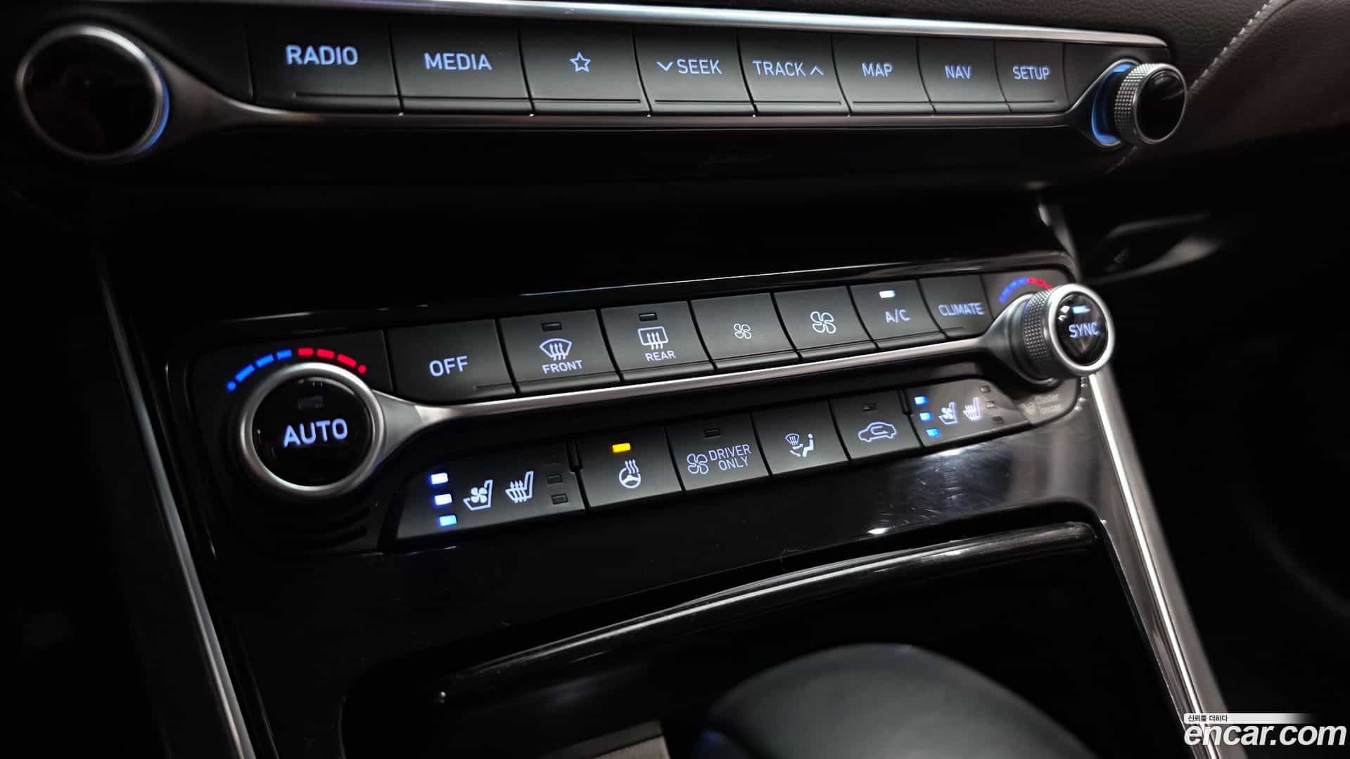 Grandeur Hyundai 2017.3-OPTION-044