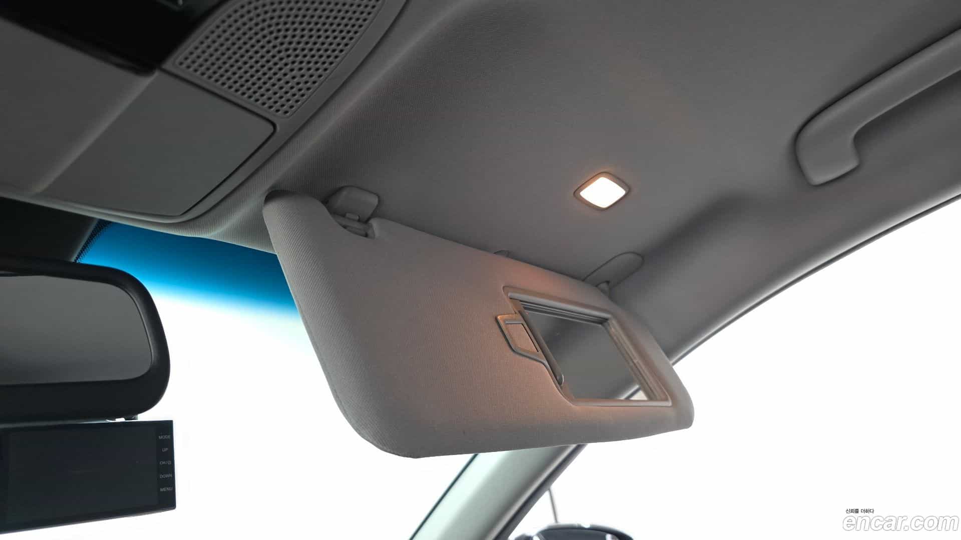Grandeur Hyundai 2017.3-OPTION-047