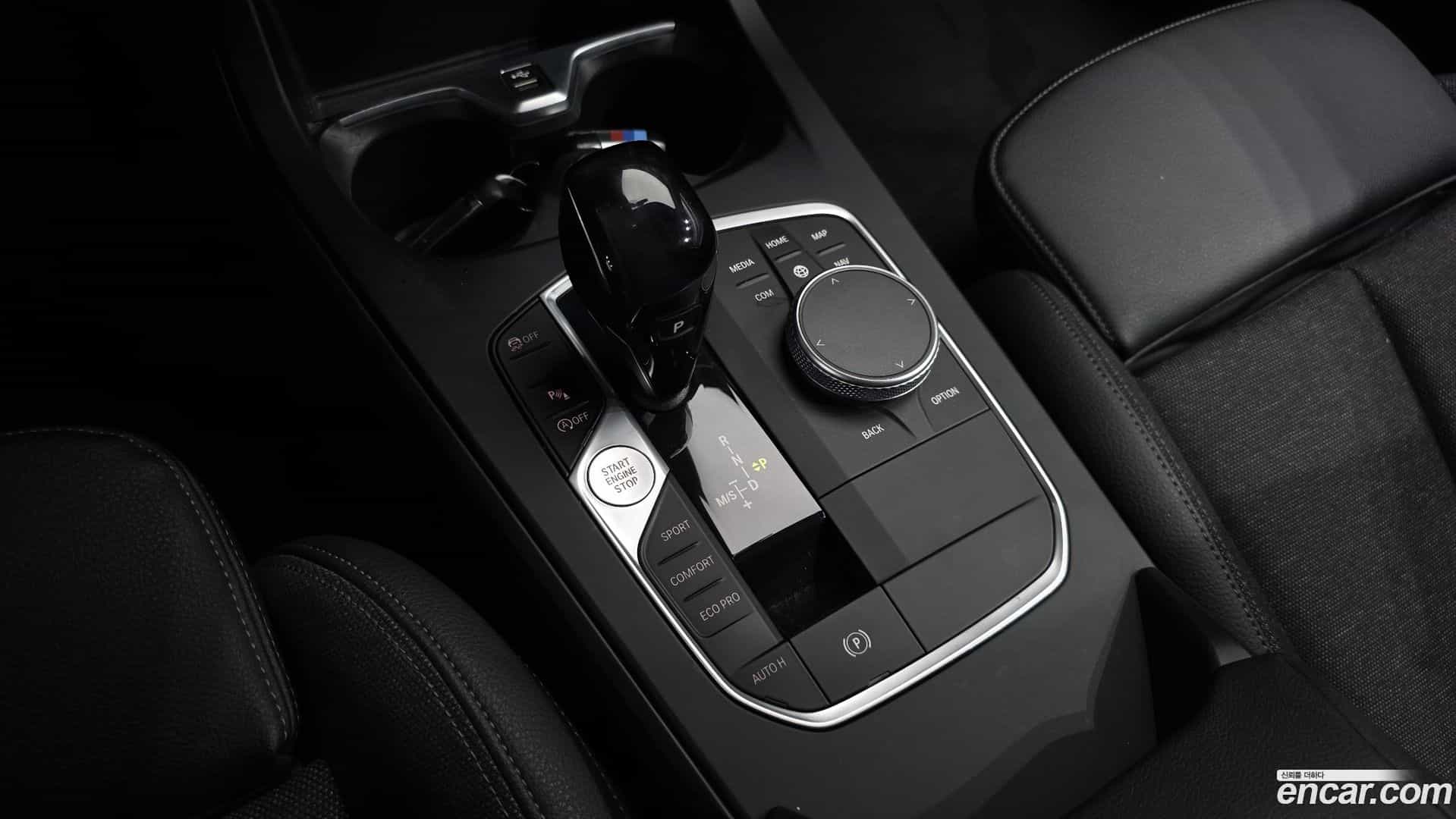 1-Series BMW 2020.8-INNER-009