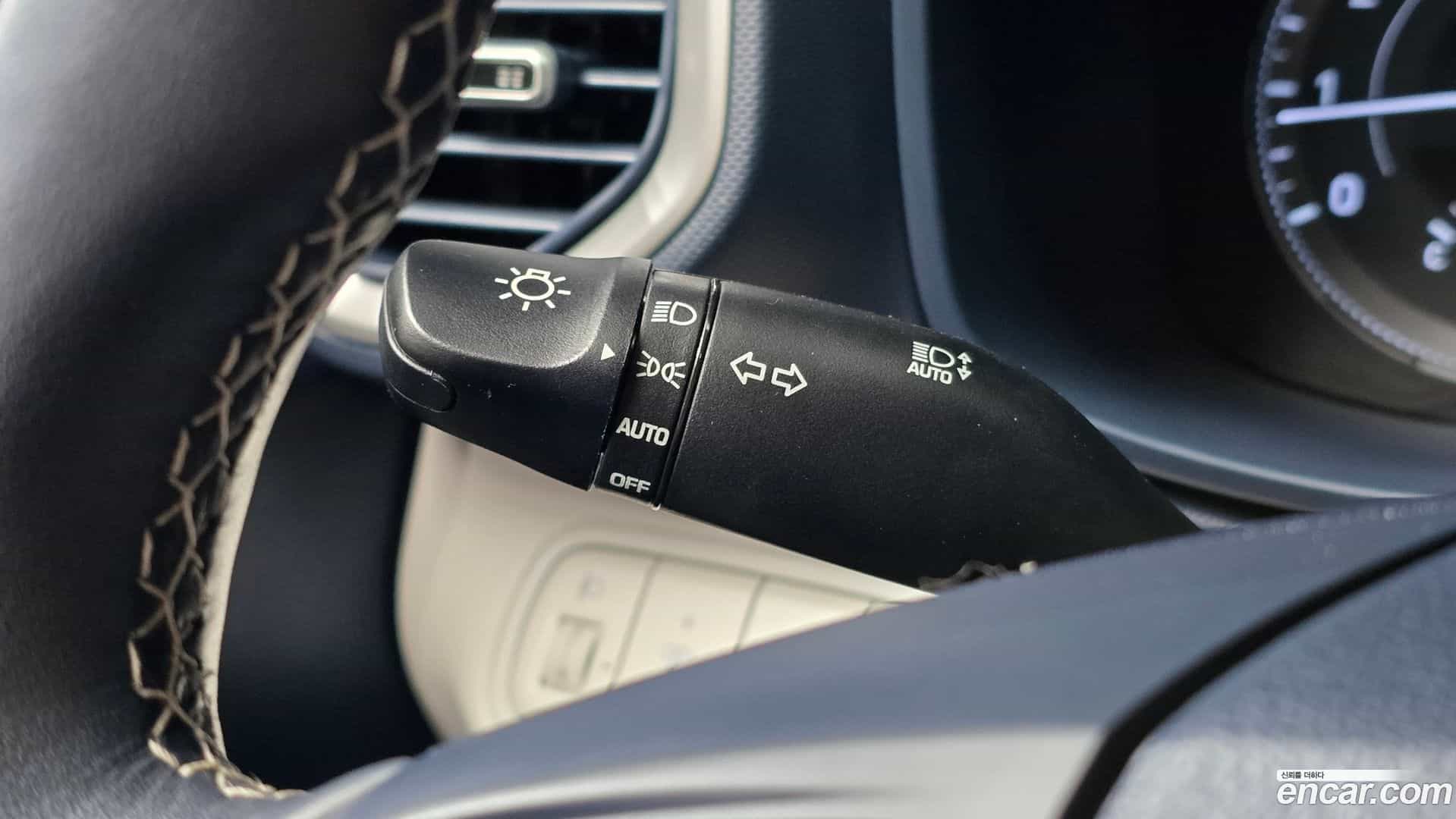 Venue Hyundai 2020.6-OPTION-018
