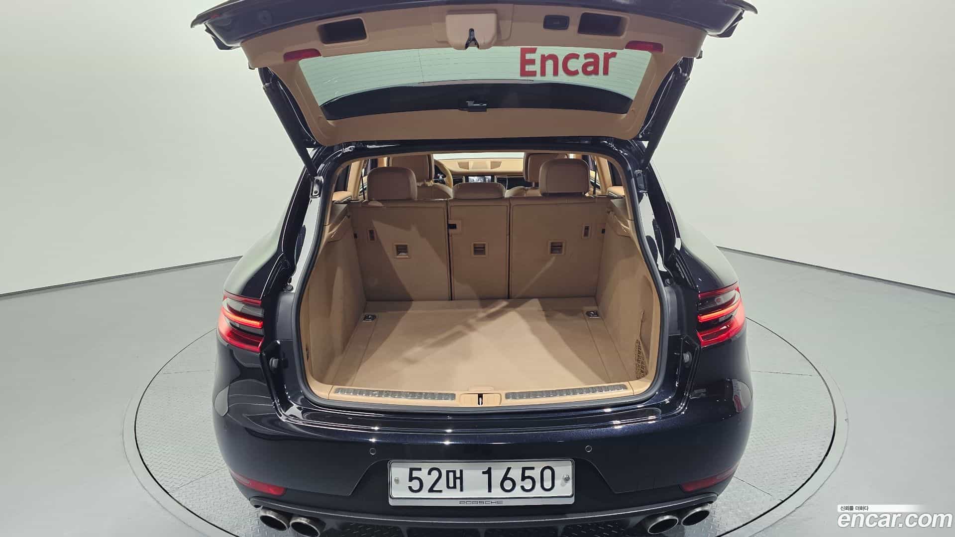 Macan Porsche 2017.11-OPTION-024