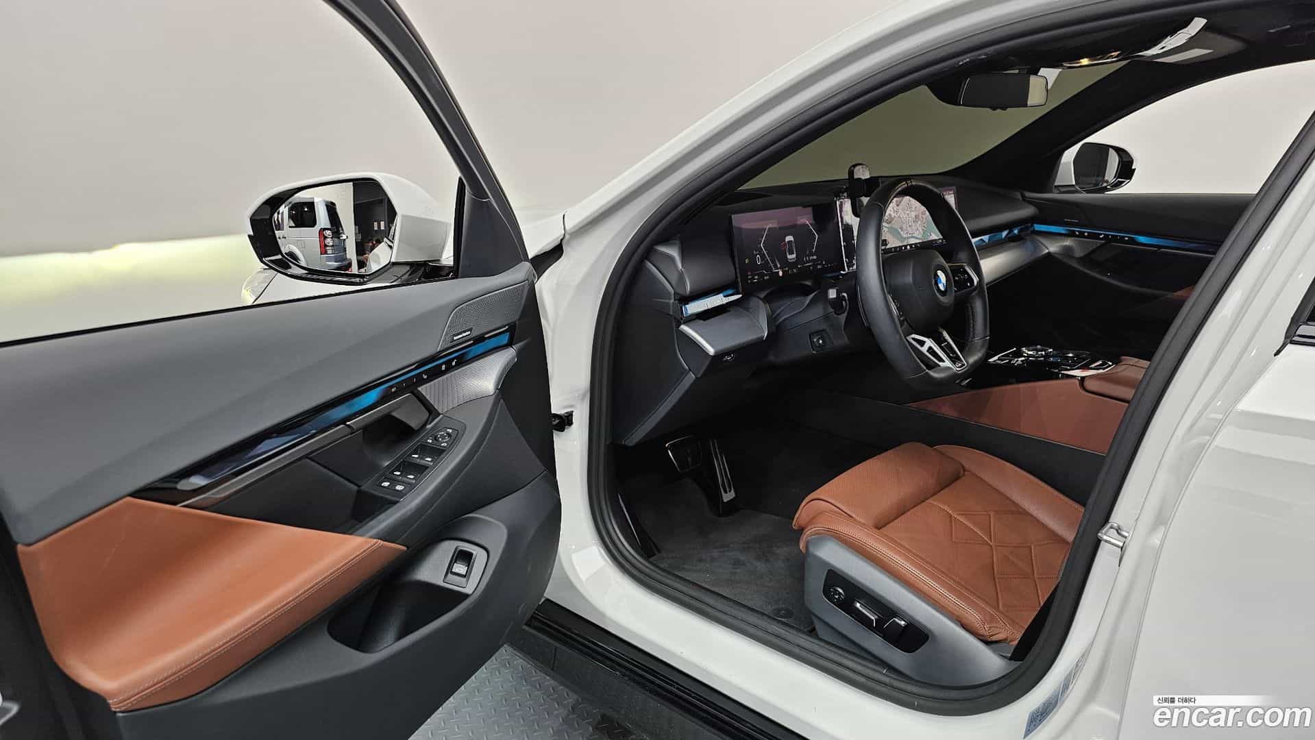 5-Series BMW 2025.1-INNER-010