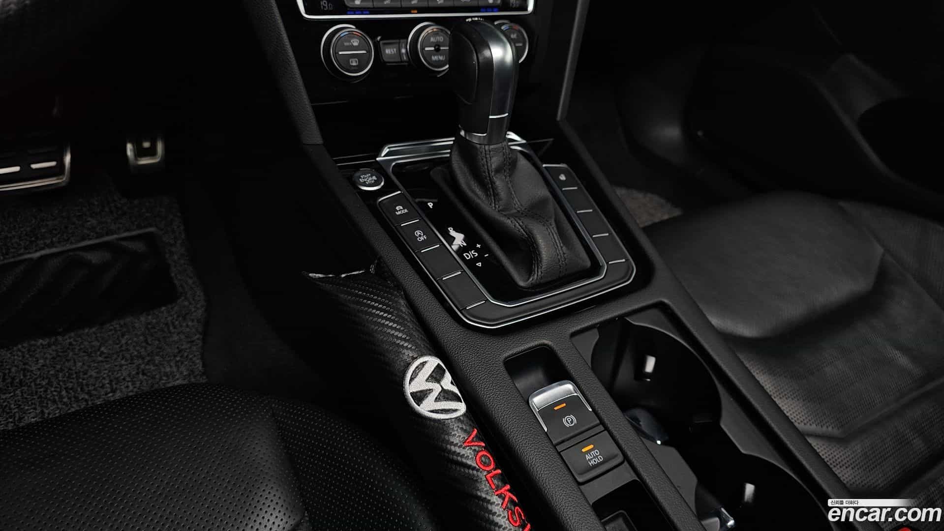 Arteon Volkswagen 2019.11-INNER-009