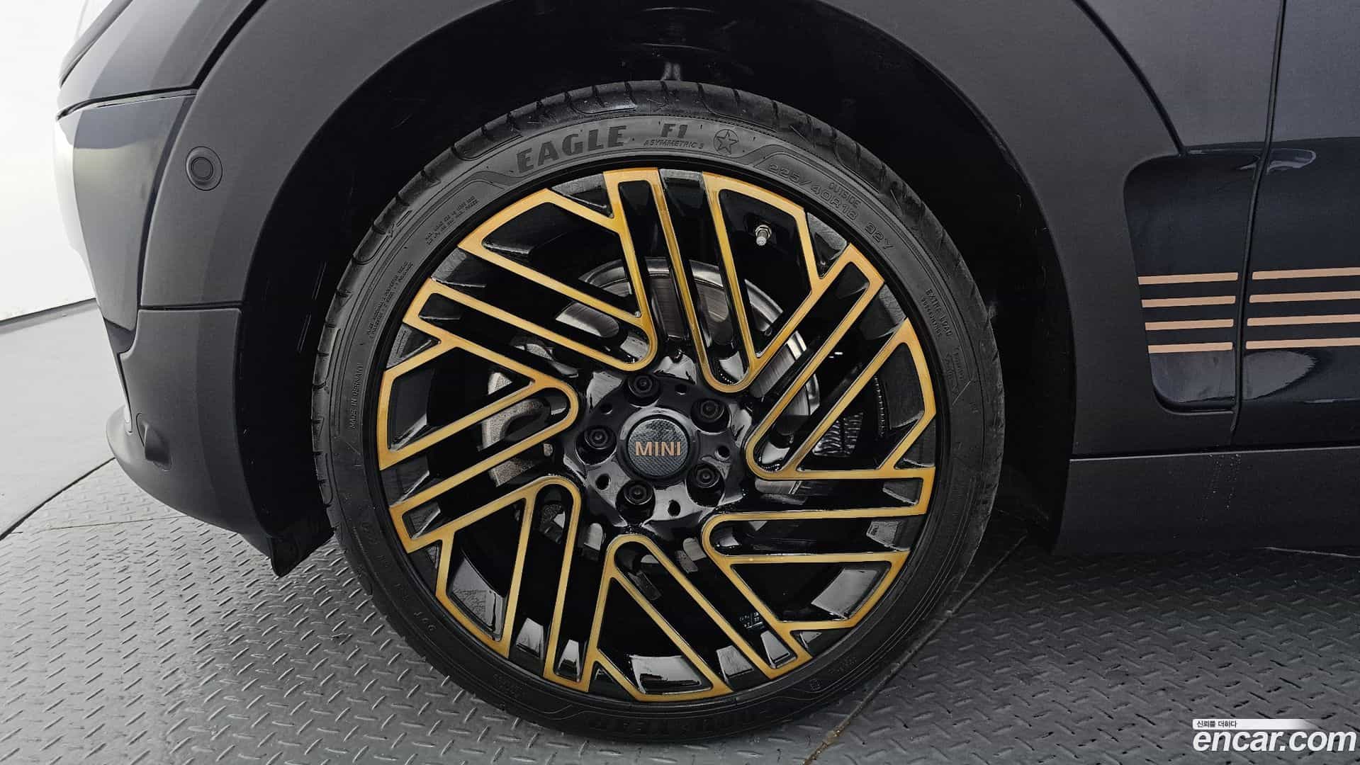 Clubman Mini 2024.5-OUTER-005