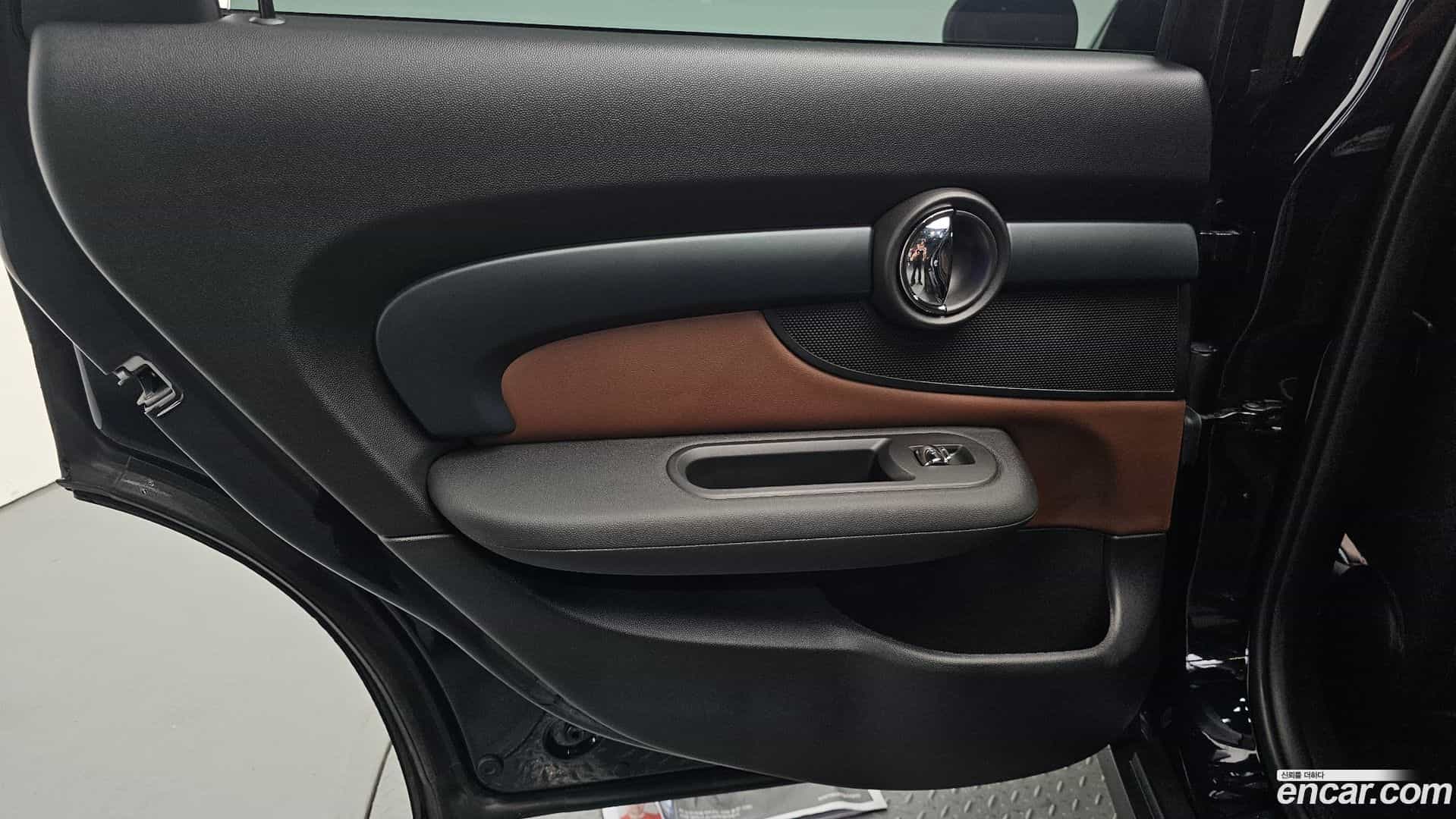Clubman Mini 2024.5-INNER-035