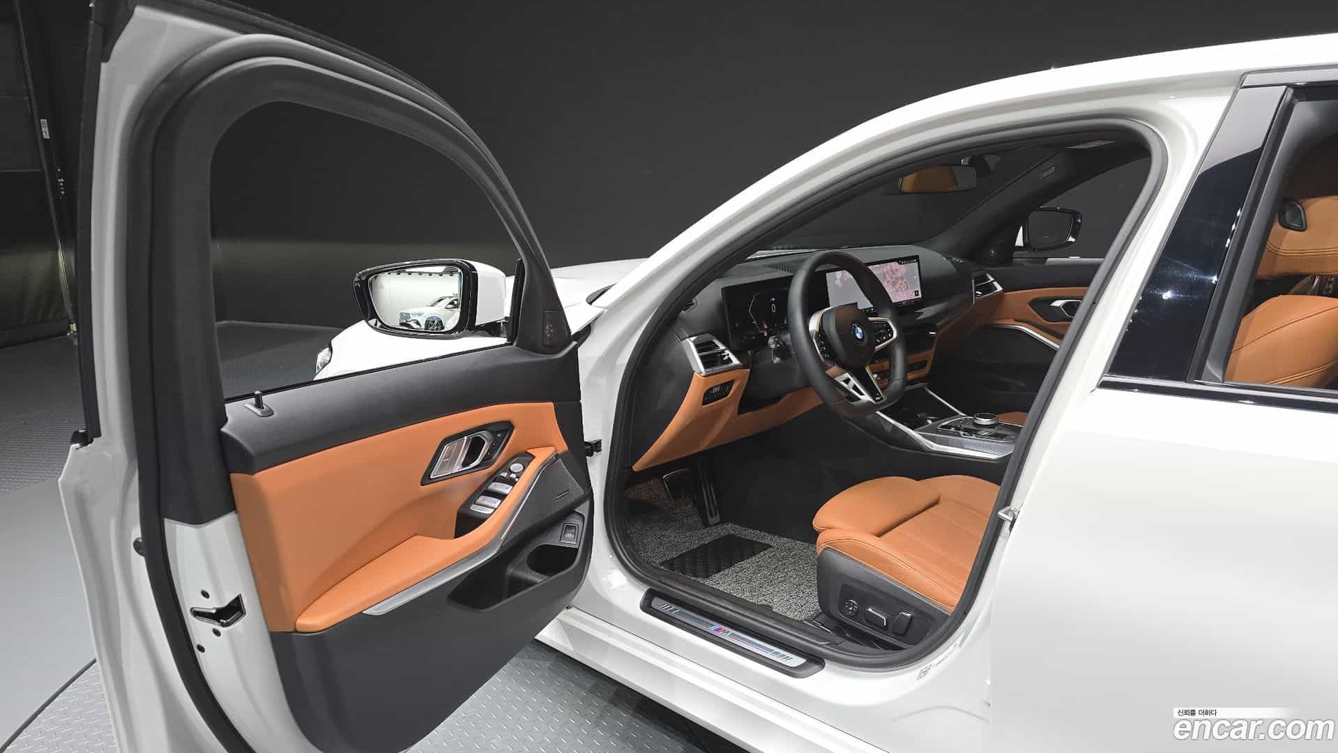3-Series BMW 2025.4-INNER-010