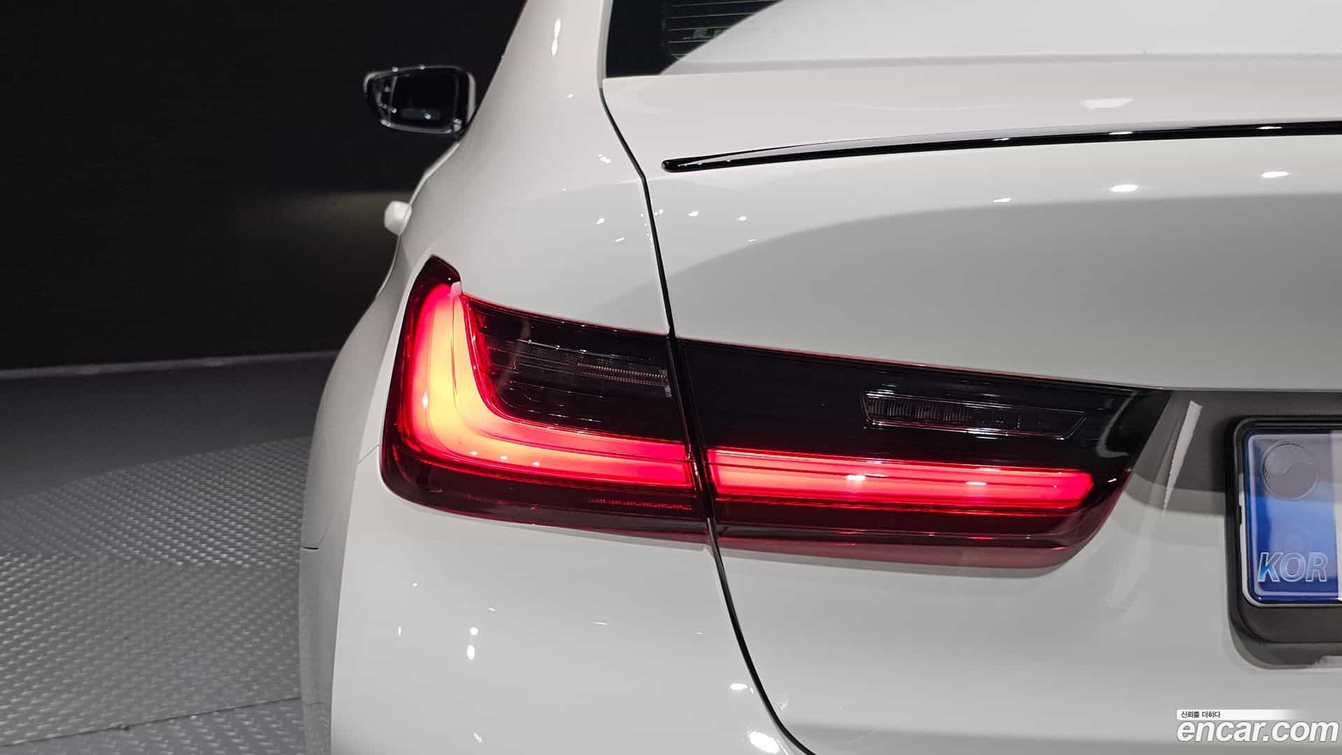 3-Series BMW 2025.4-OUTER-033