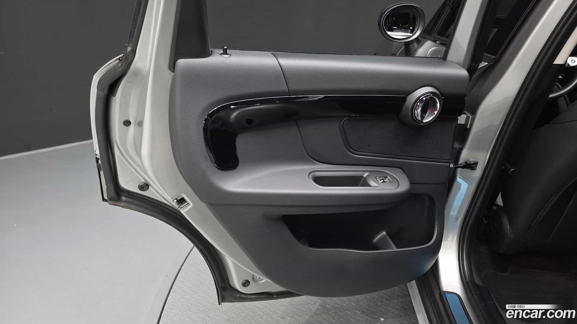 Countryman Mini 2024.3-INNER-035