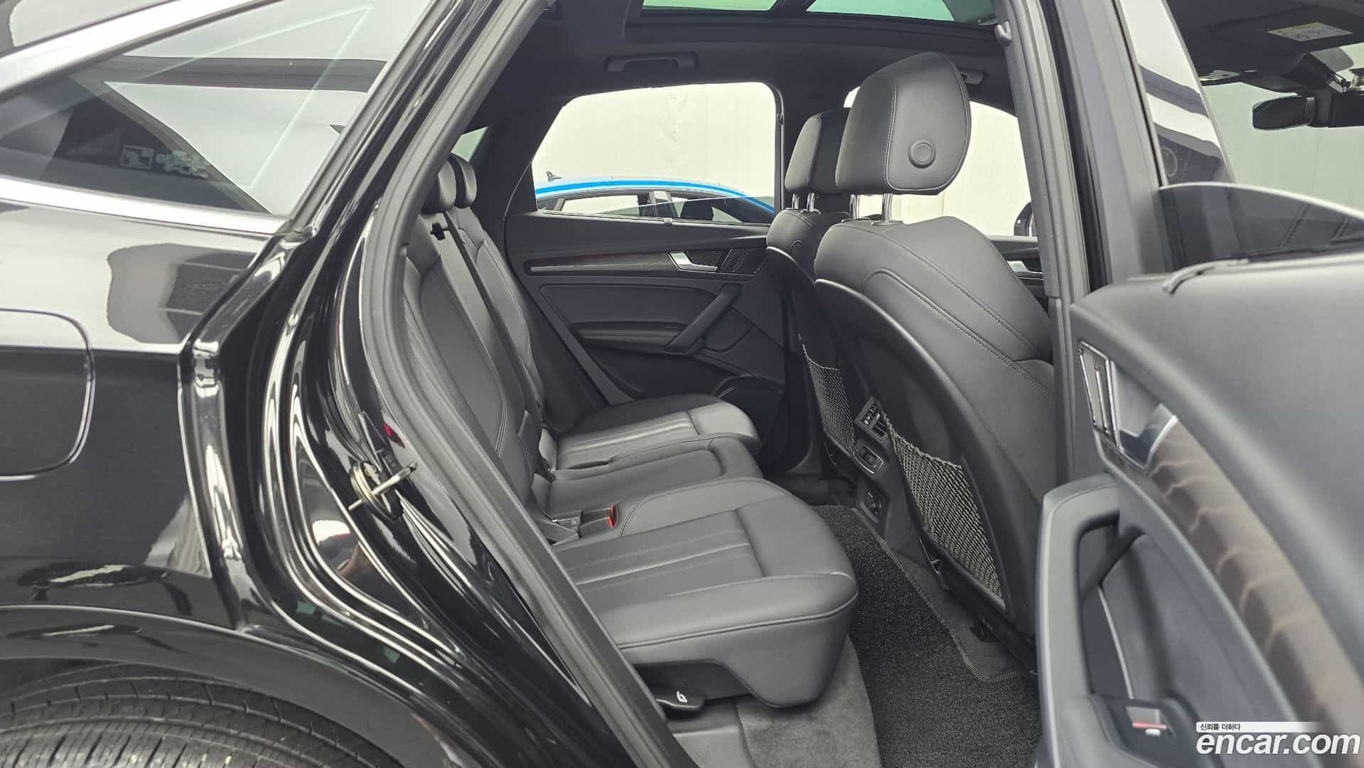 Q5 Audi 2023.9-OPTION-015