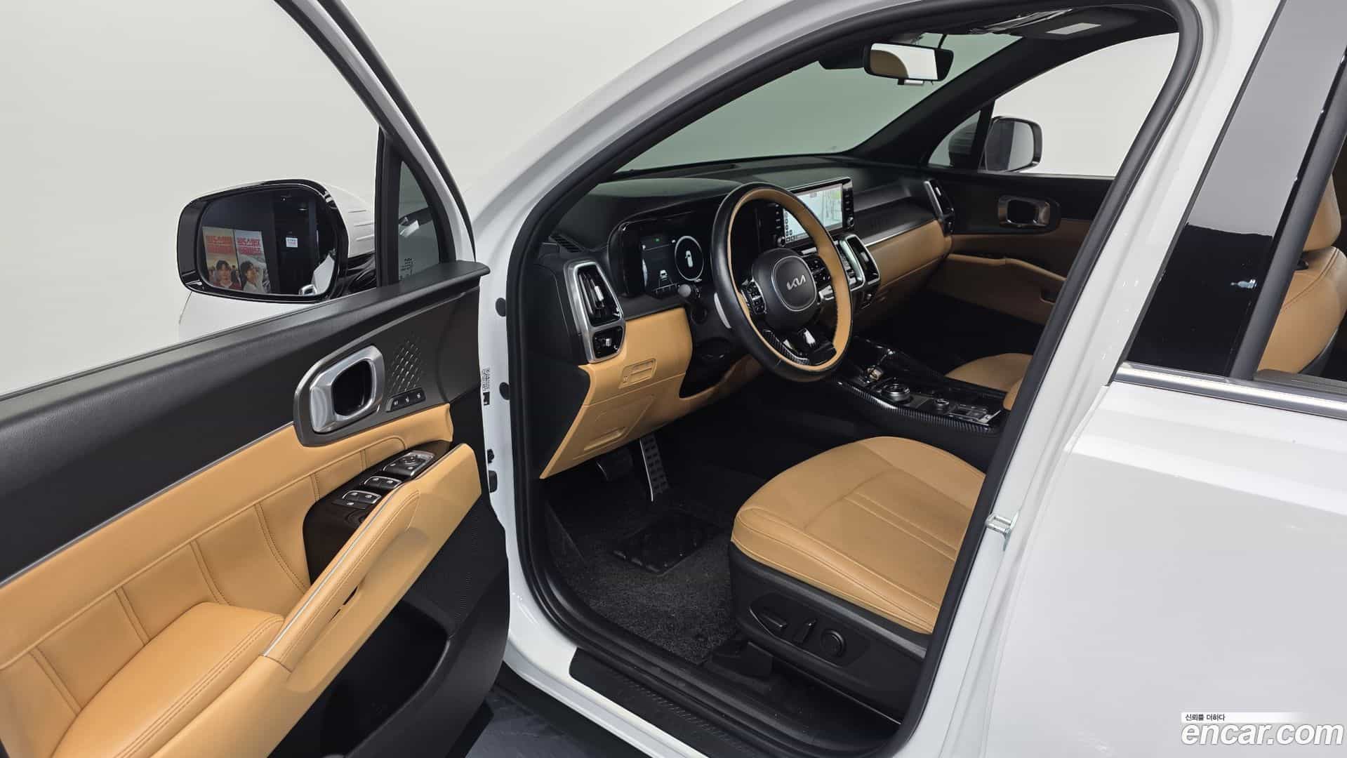 Sorento Kia 2022.8-INNER-010