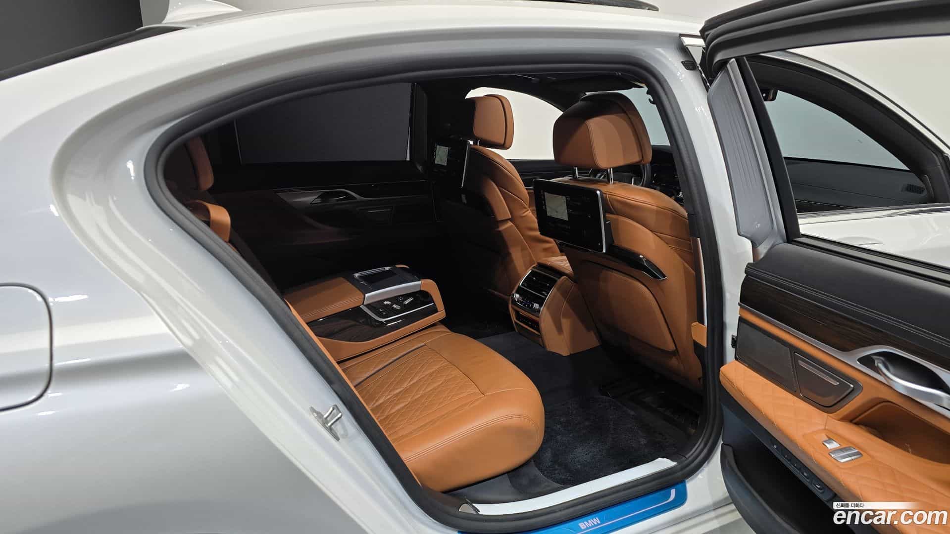 7-Series BMW 2021.10-OPTION-015