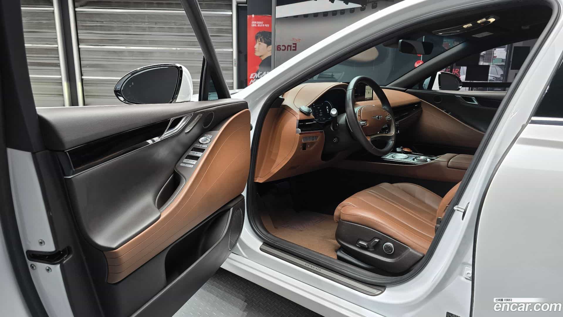 G80 Genesis 2021.0-INNER-010