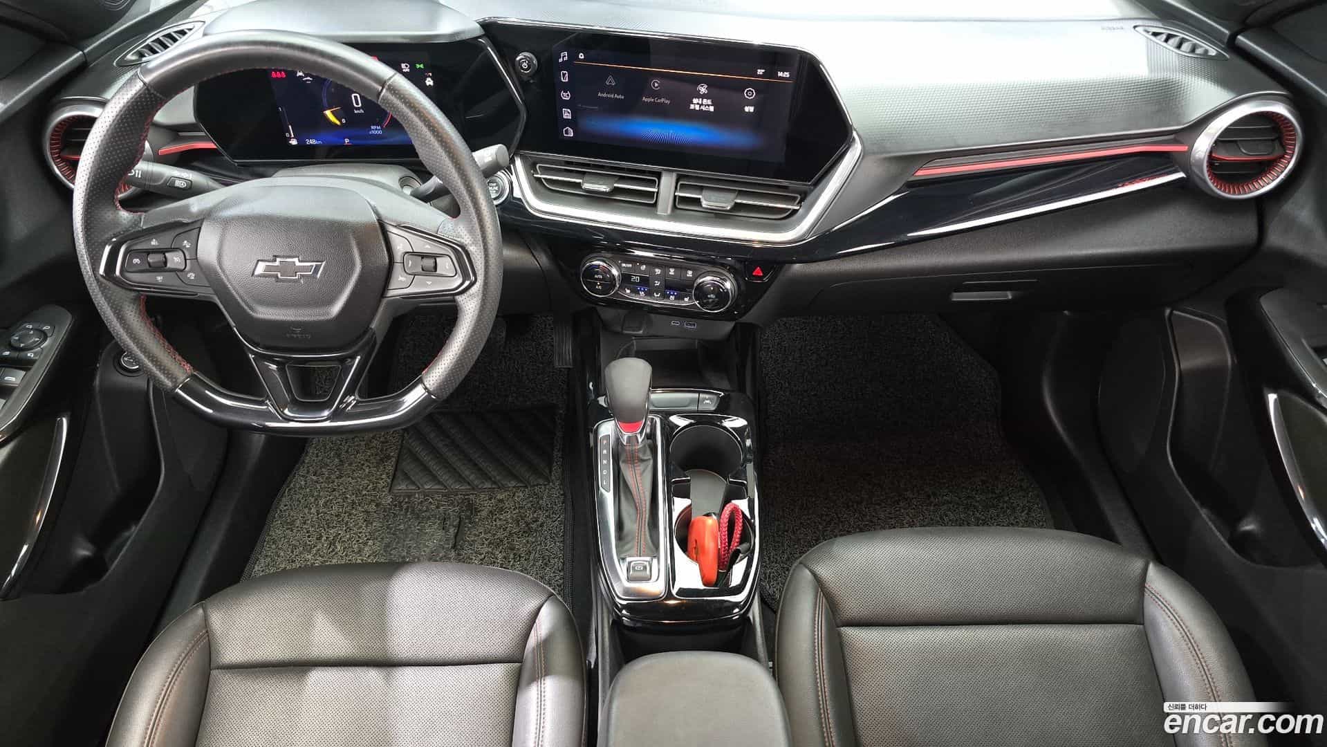 Trax Chevrolet 2023.4-INNER-007