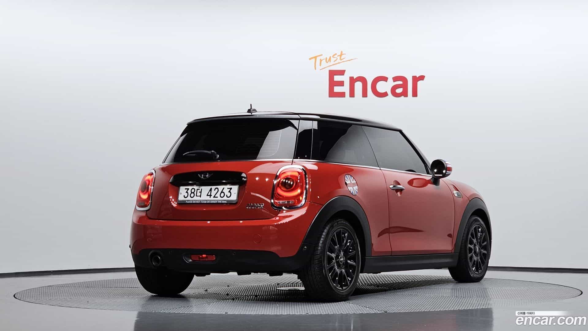 Cooper Mini 2017.2-OUTER-002