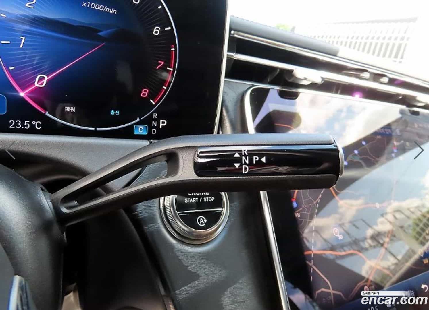 E-Class Mercedes-Benz 2025.5-INNER-010