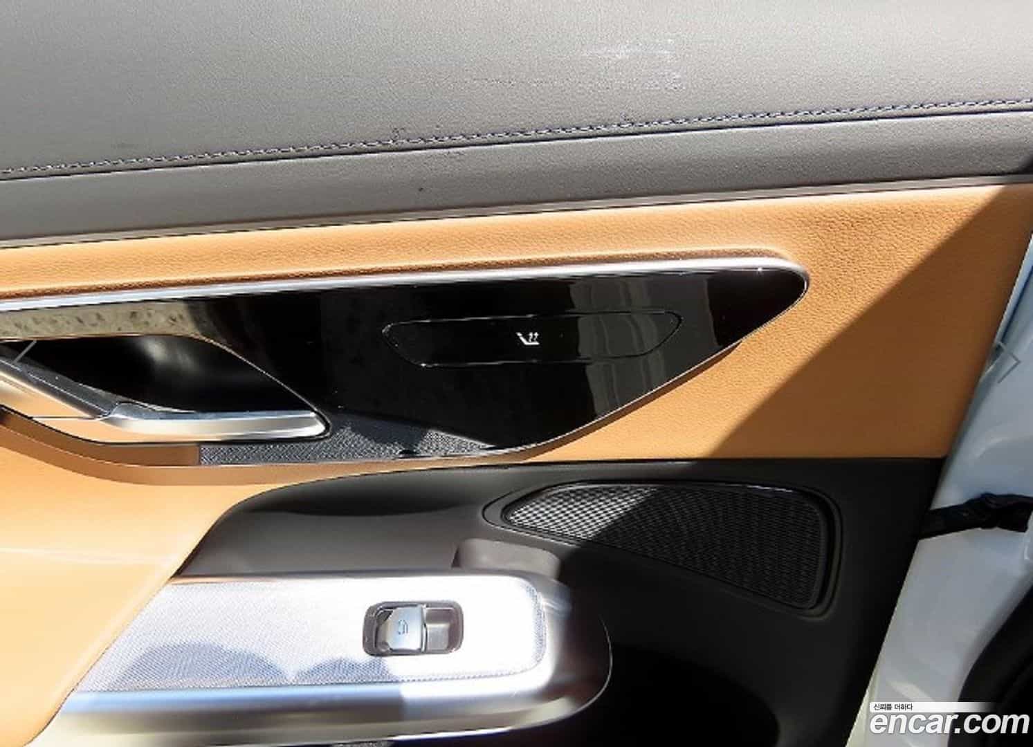 E-Class Mercedes-Benz 2025.5-OPTION-019