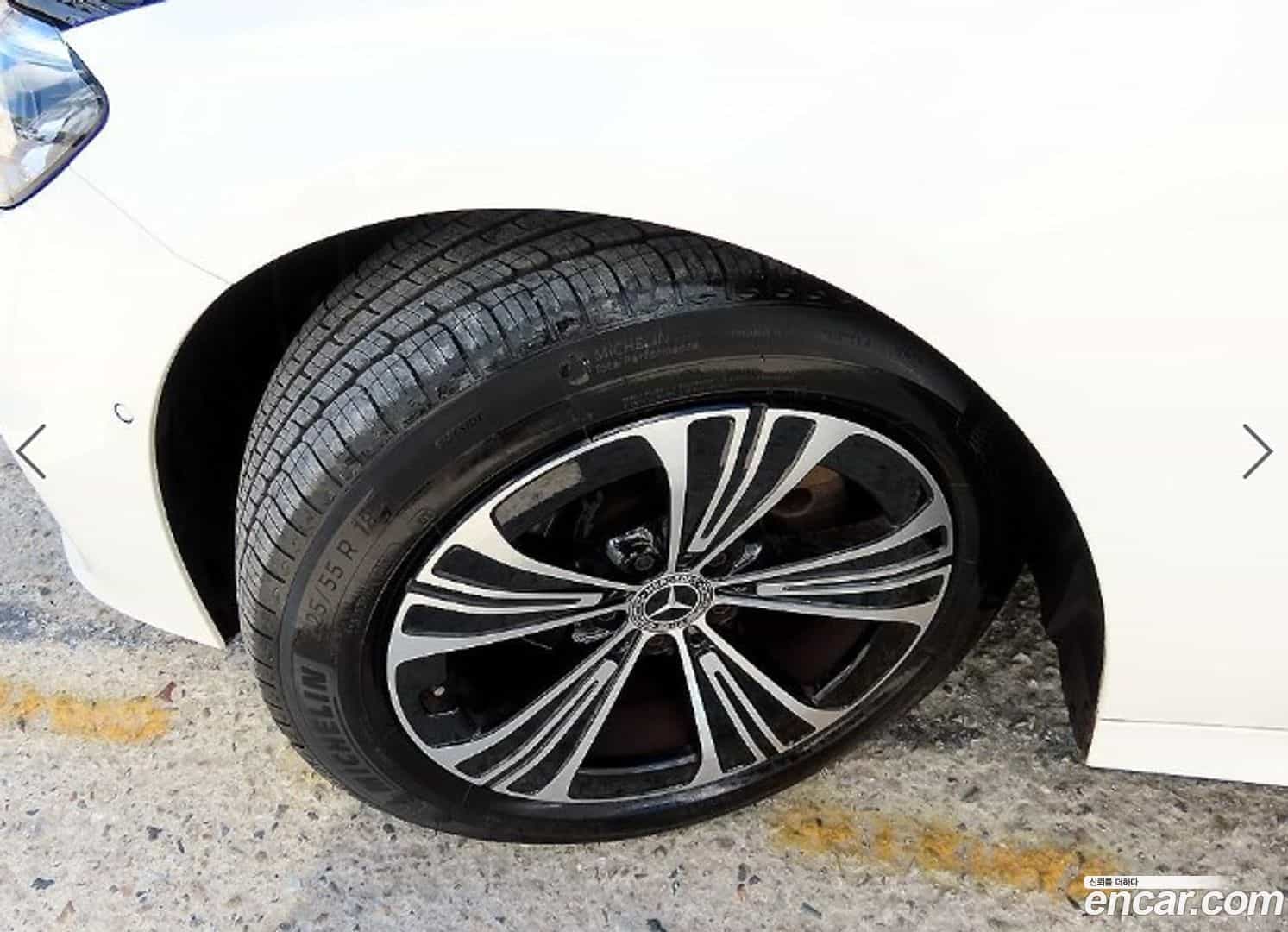 E-Class Mercedes-Benz 2025.5-OPTION-024