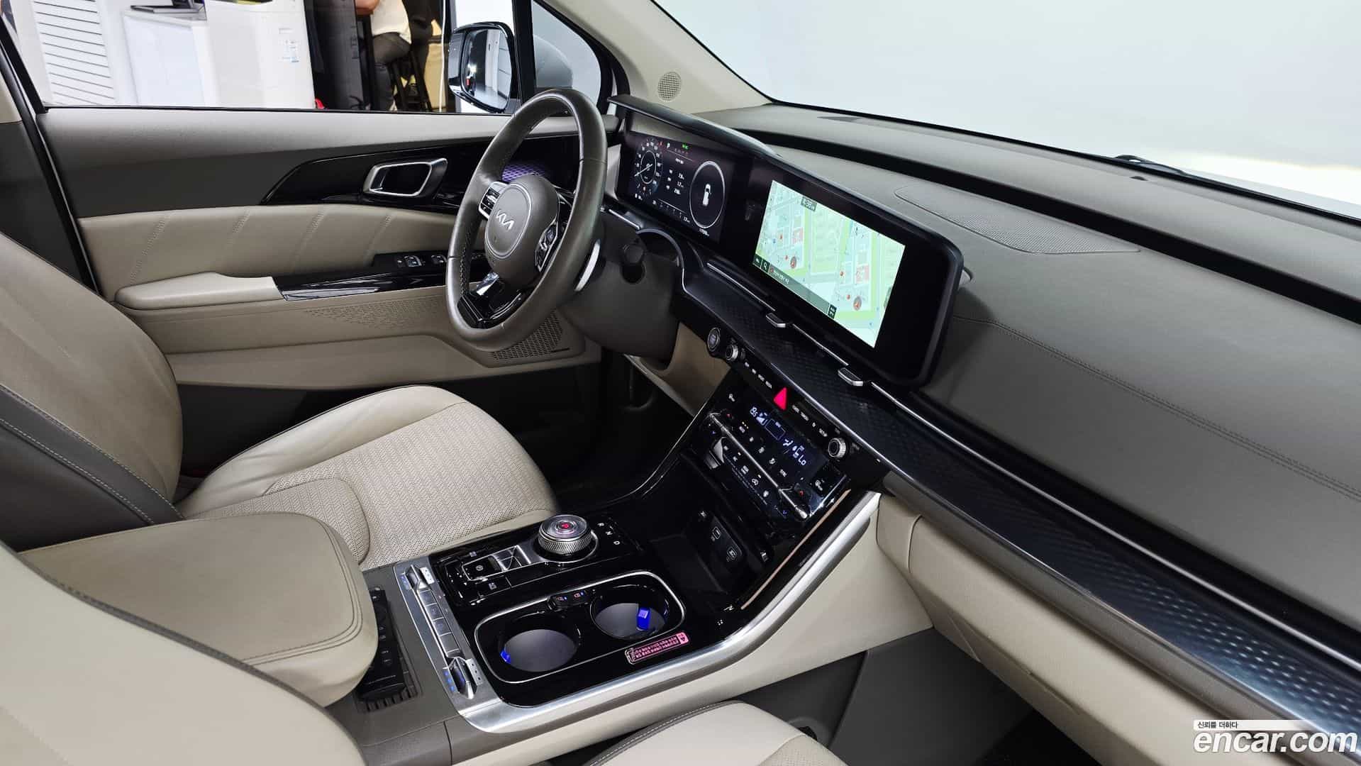Canival Kia 2022.3-OPTION-024
