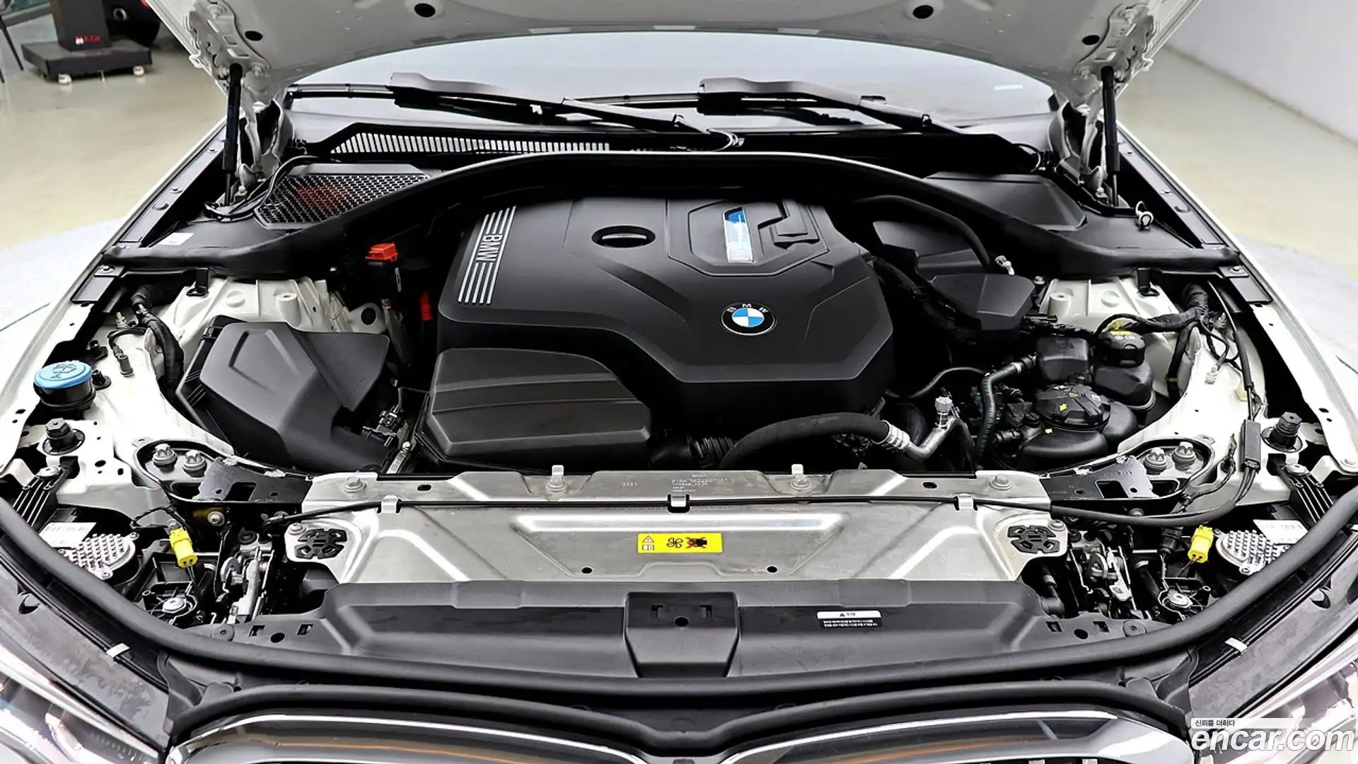 3-Series BMW 2022.2-OUTER-006