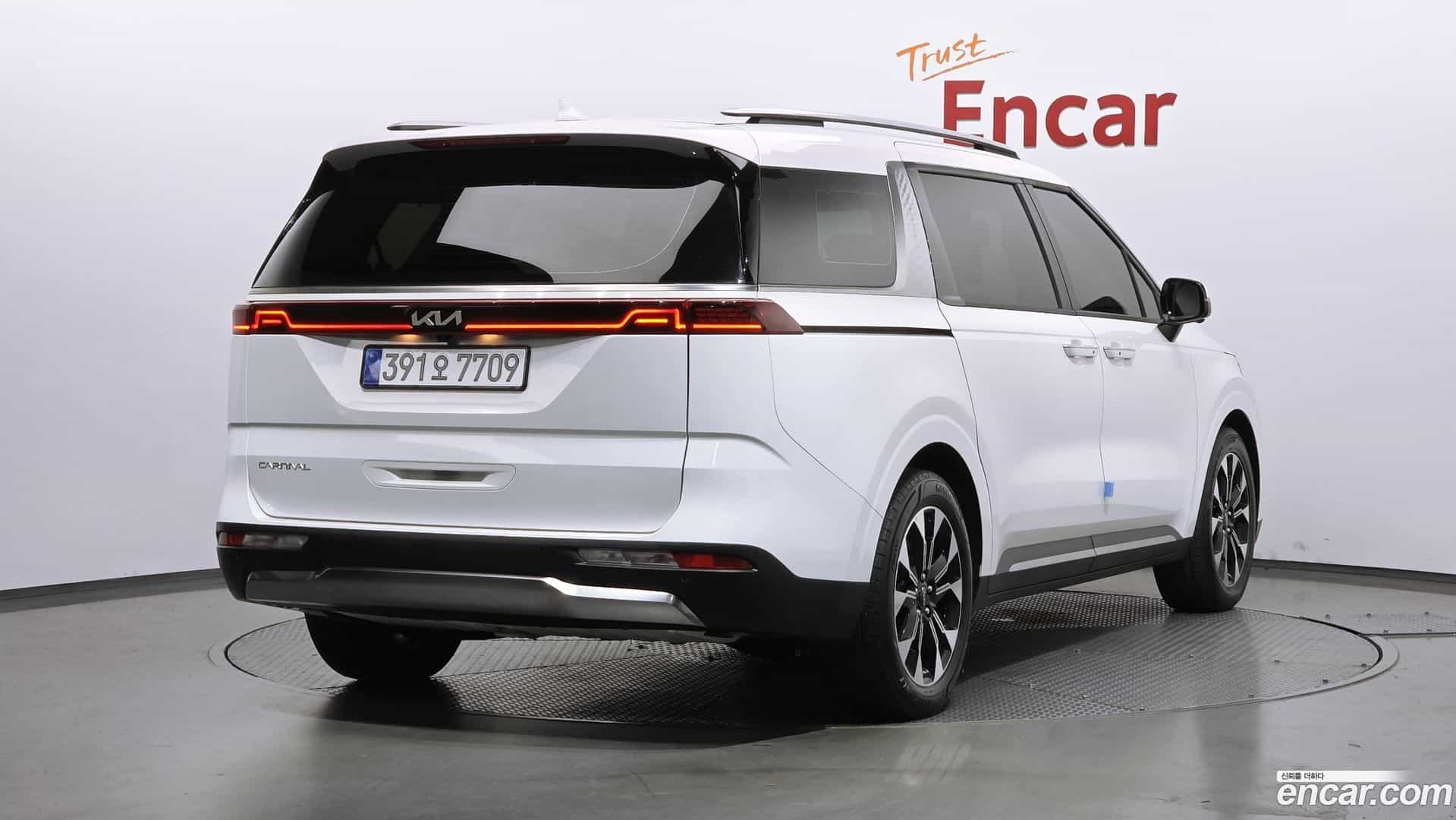 Canival Kia 2023.0-OUTER-002