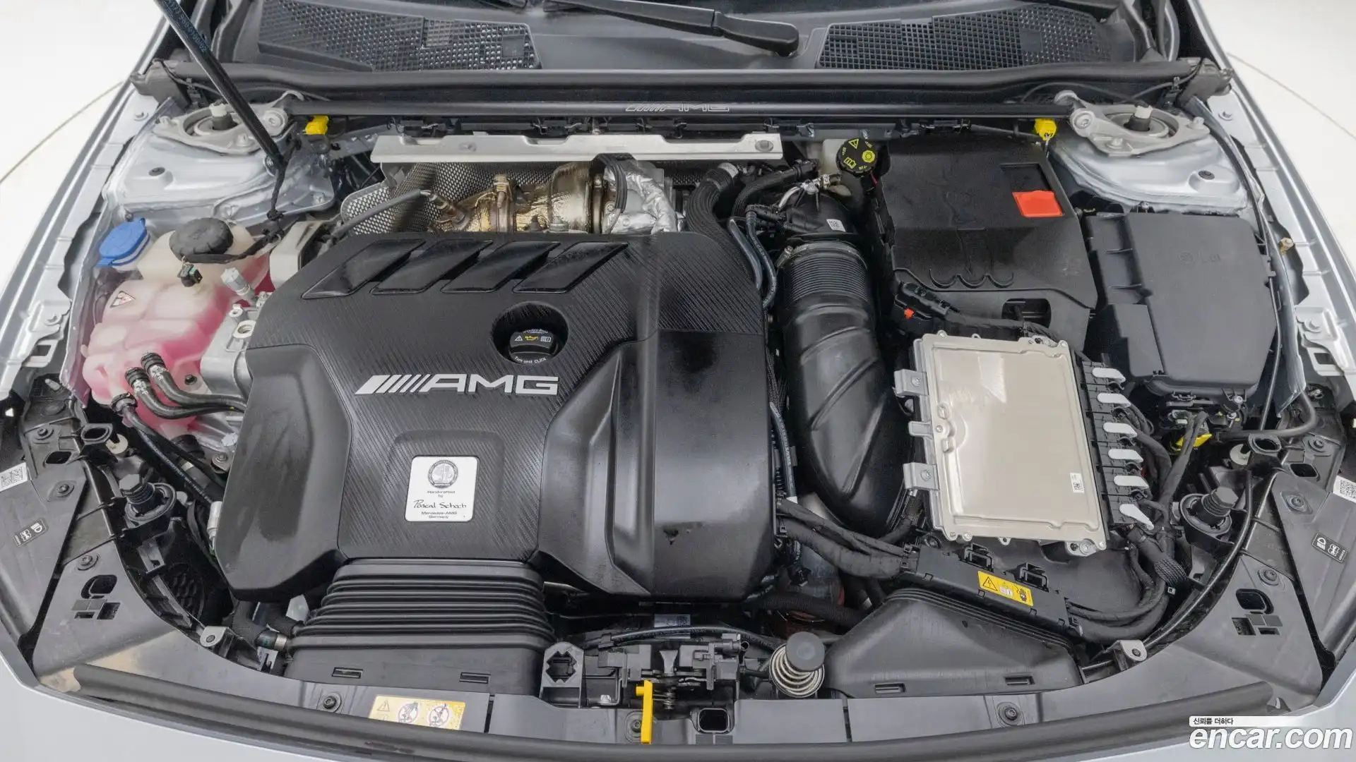 CLA-Class Mercedes-Benz 2025.8-OUTER-006
