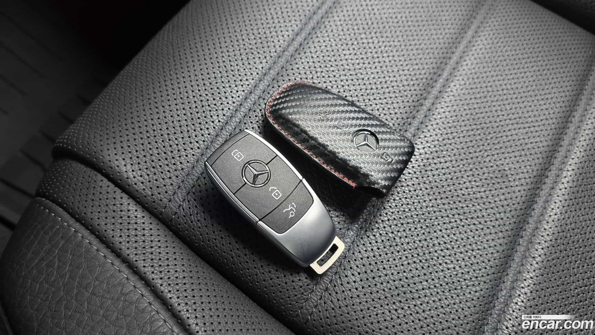 GLE-Class Mercedes-Benz 2021.7-OPTION-042