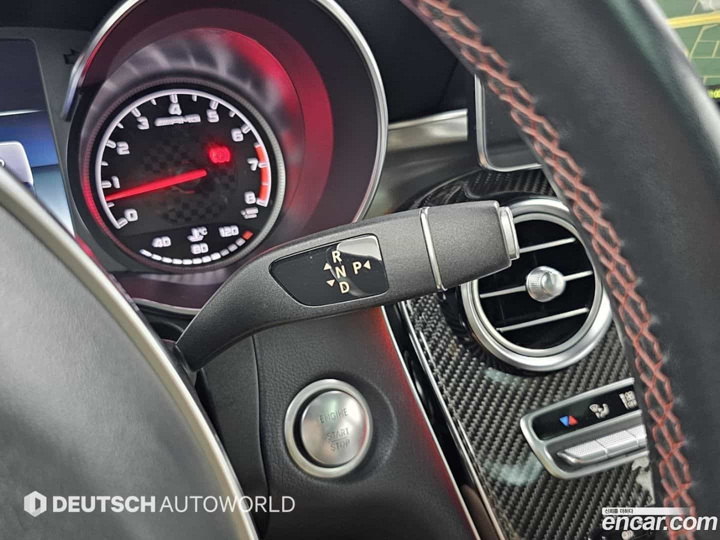 GLC-Class Mercedes-Benz 2017.2-INNER-009