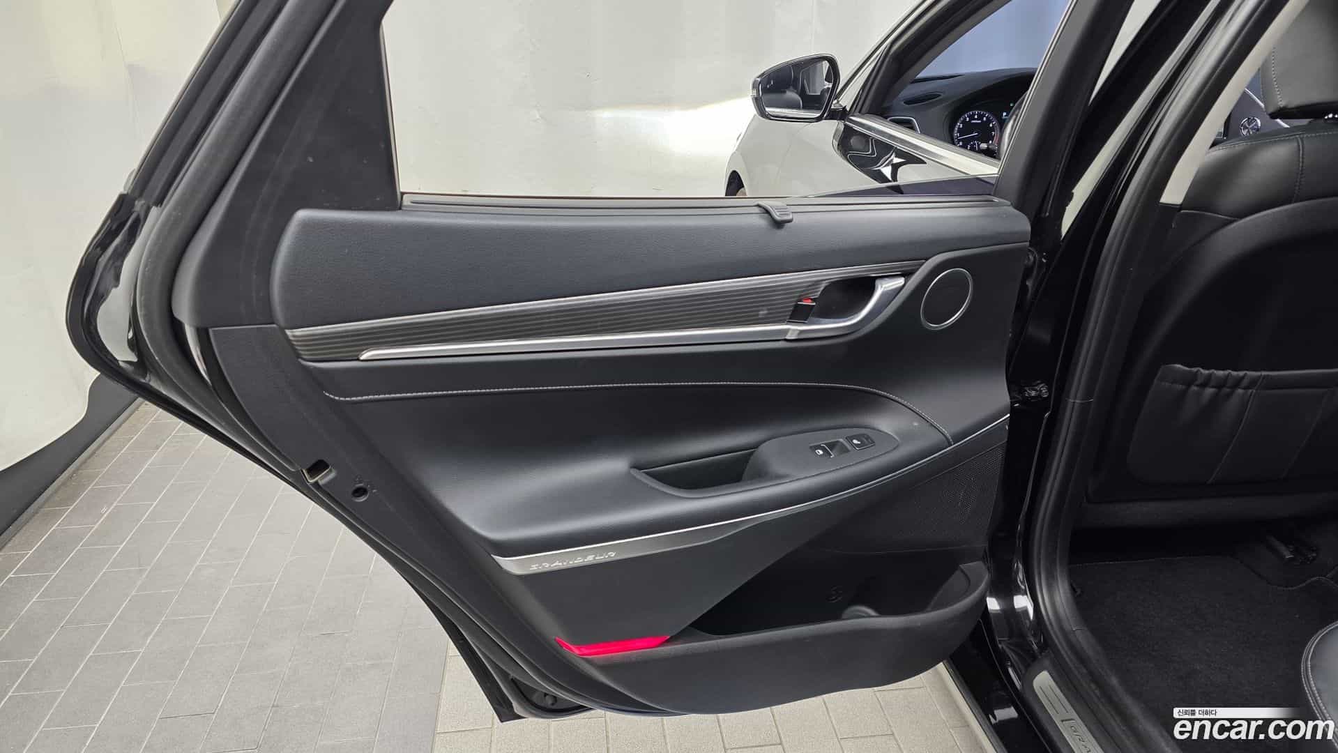 Grandeur Hyundai 2018.7-INNER-035