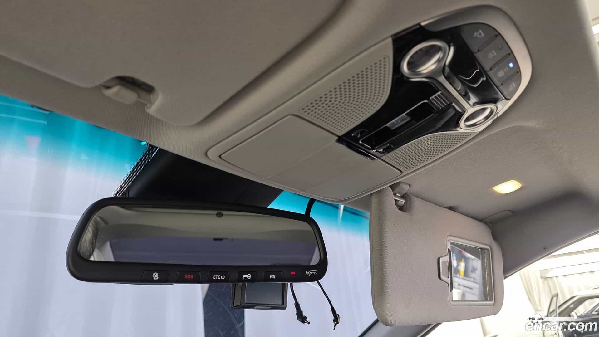 Grandeur Hyundai 2018.7-OPTION-043