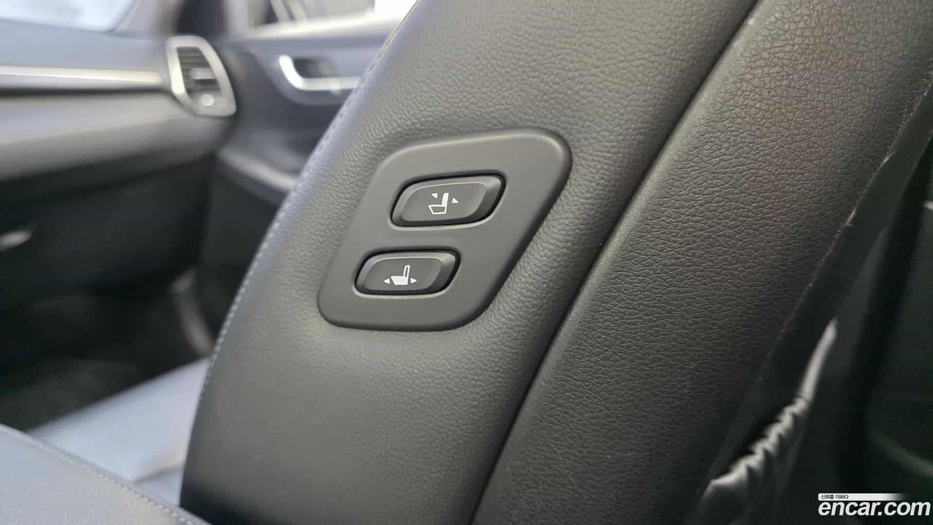 Grandeur Hyundai 2018.7-OPTION-045