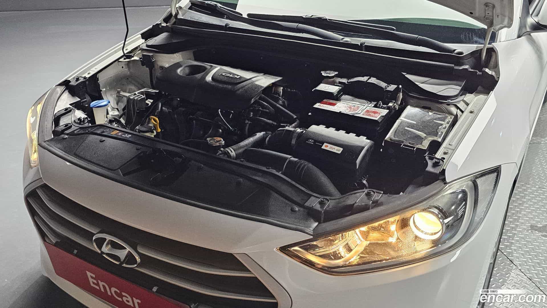 AVANTE Hyundai 2017.4-OUTER-006