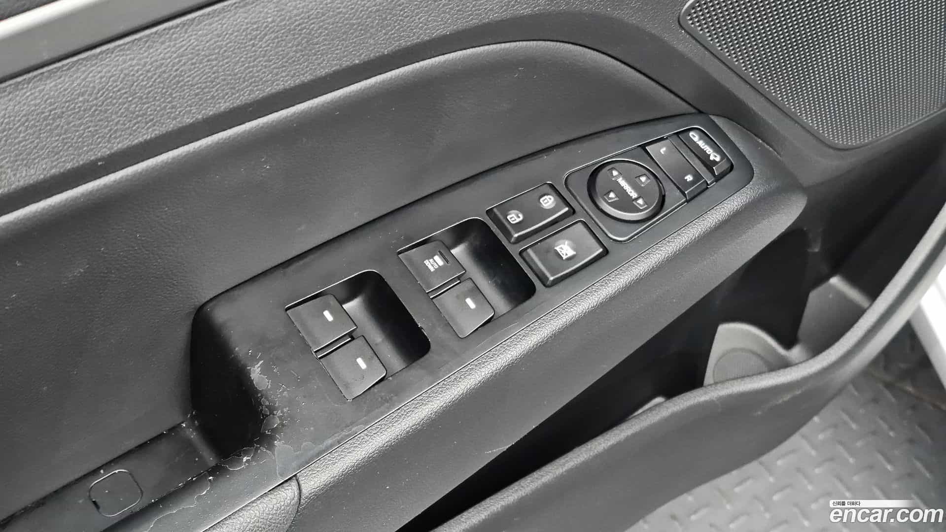 AVANTE Hyundai 2017.4-OPTION-023