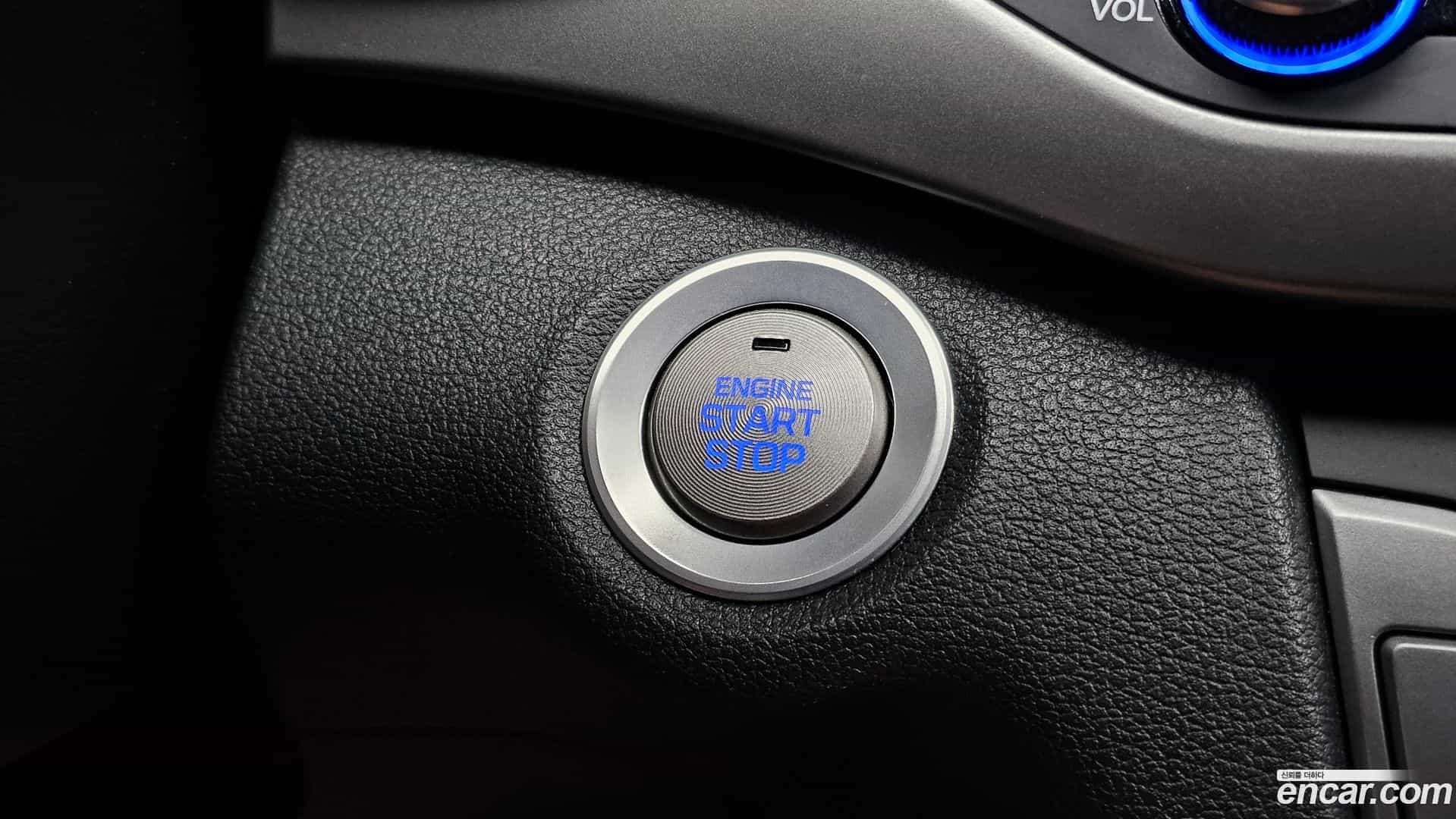 AVANTE Hyundai 2017.4-OPTION-040