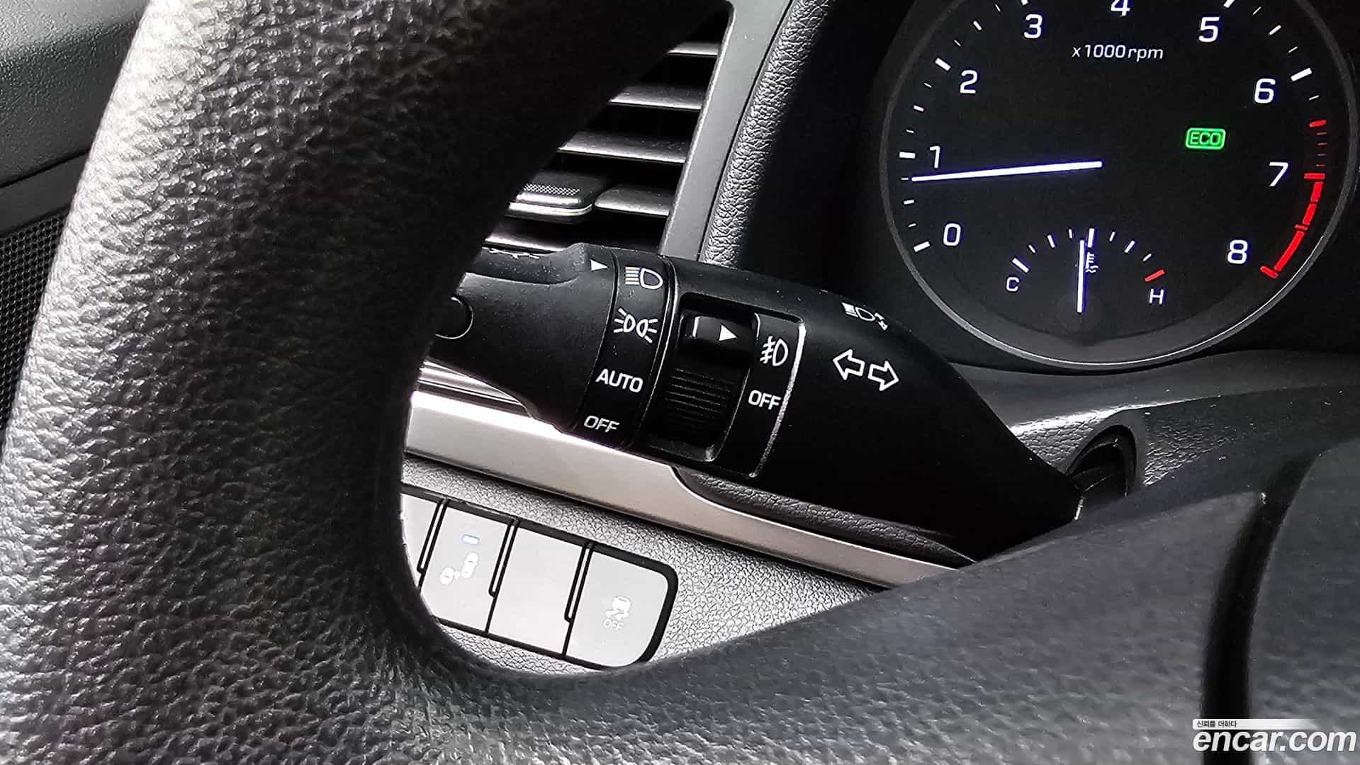 AVANTE Hyundai 2017.4-OPTION-042