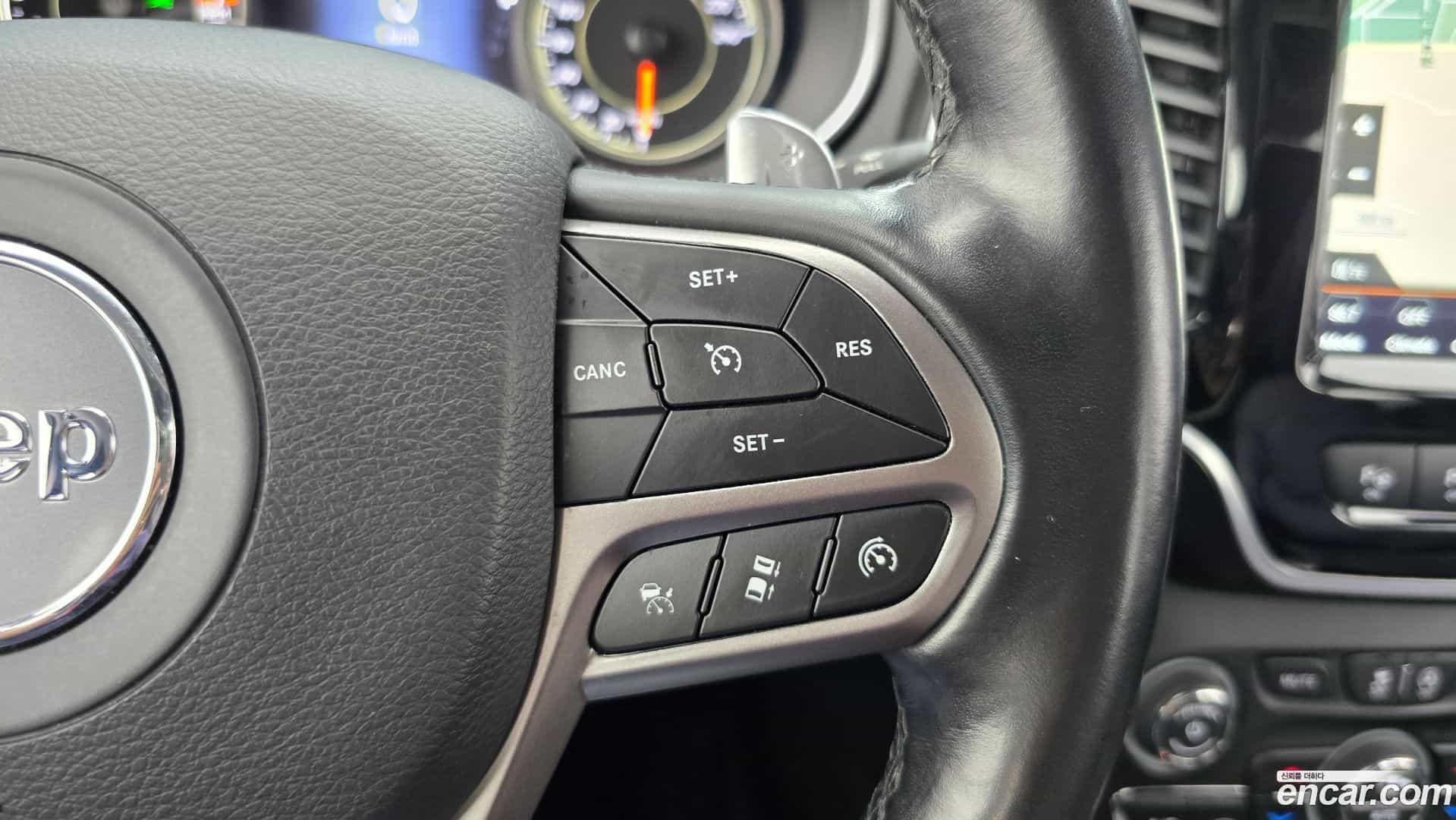 Cherokee Jeep 2021.5-OPTION-021