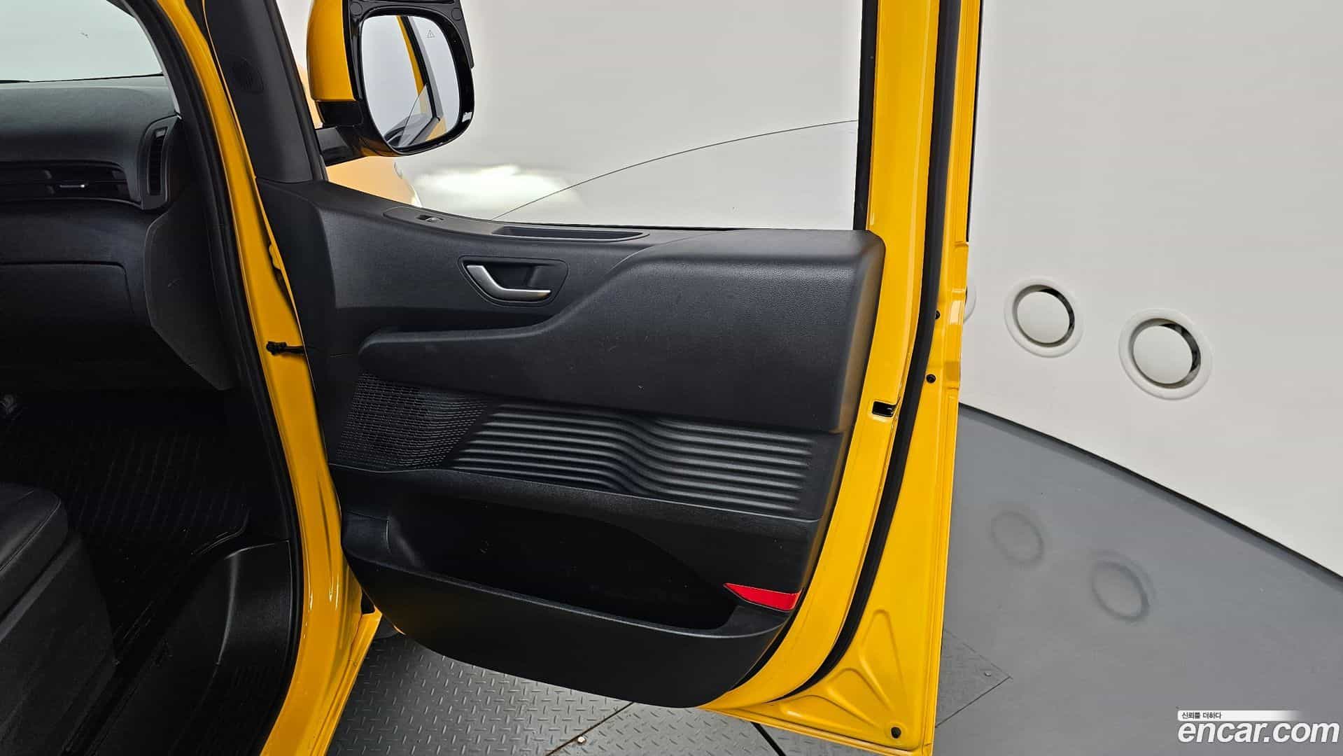 Staria Hyundai 2023.11-INNER-035