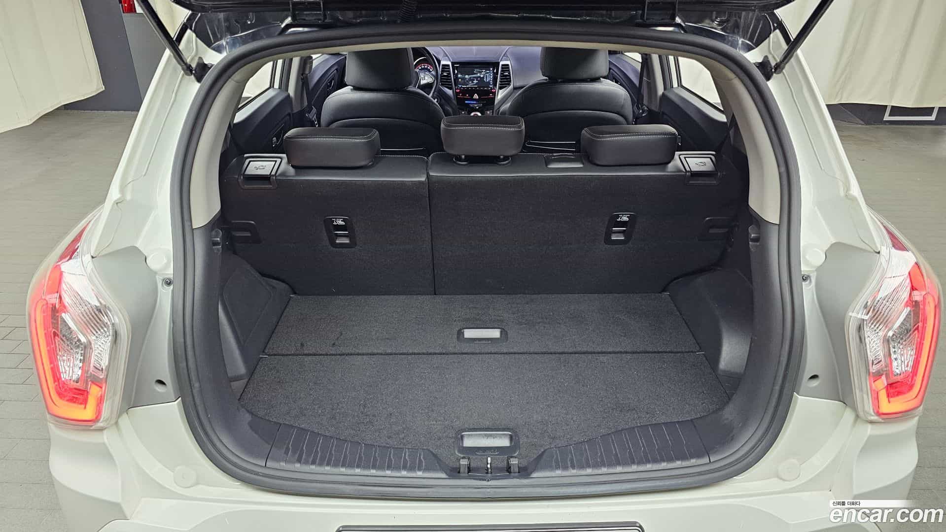 TIBOLI KG Mobility 2019.0-OPTION-024