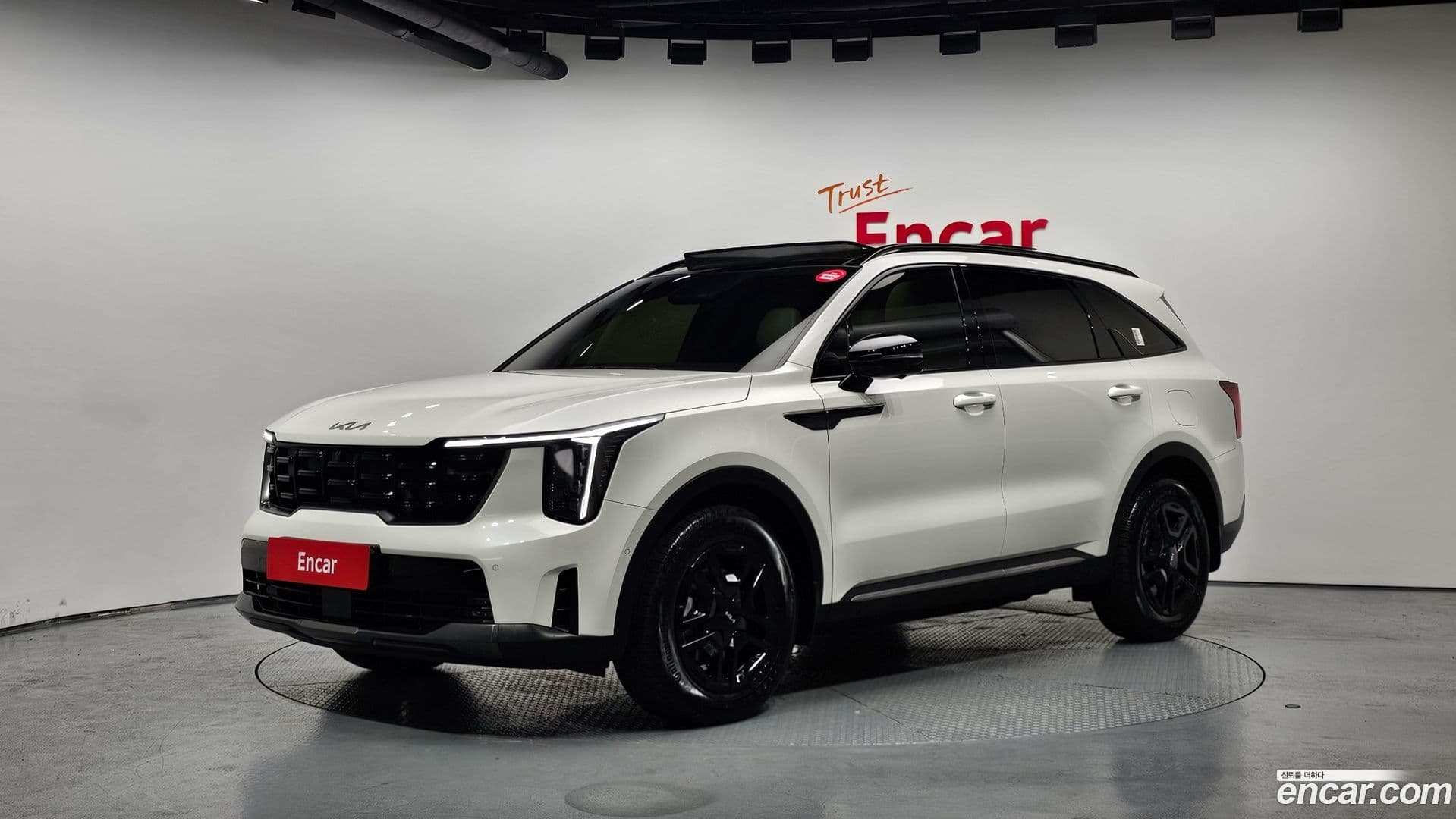 Main__Slider__Photo:Sorento Kia 2024.5-0