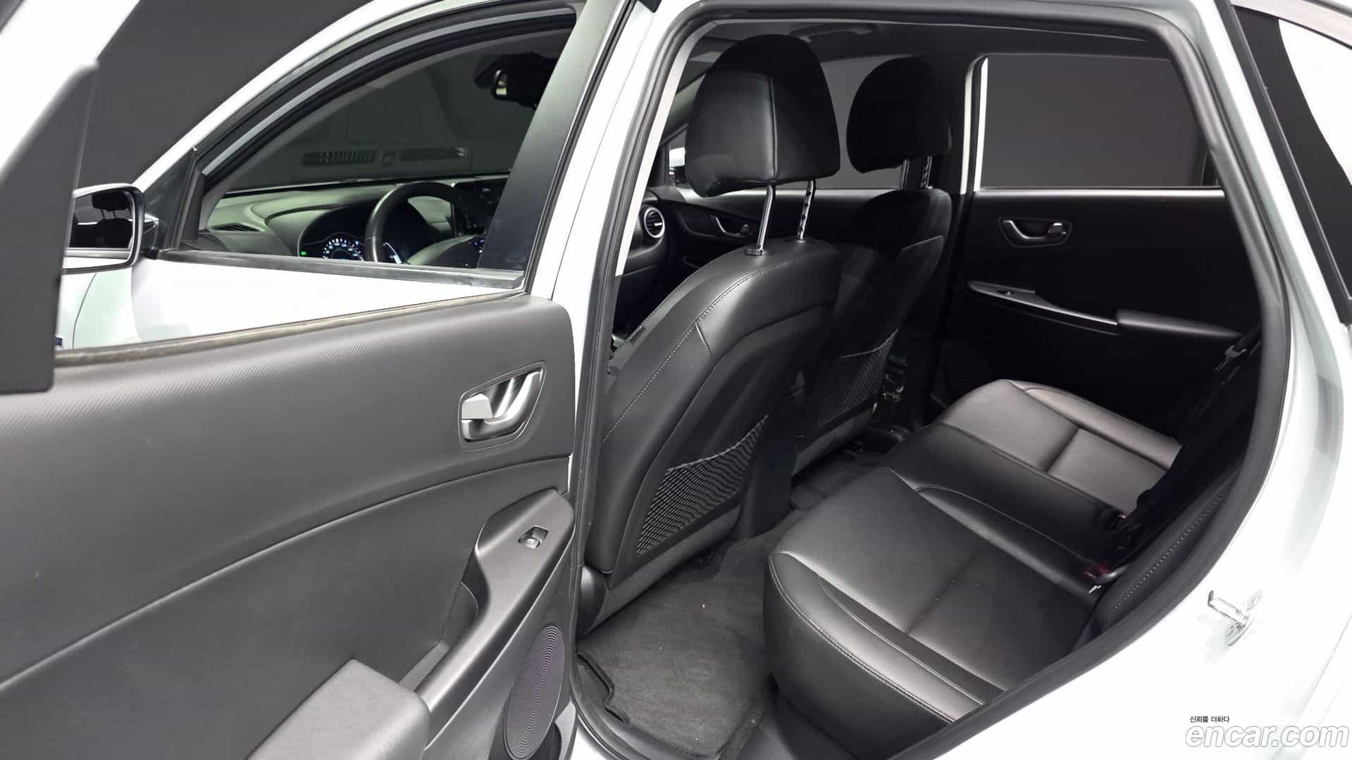 Kona Hyundai 2020.11-OPTION-015