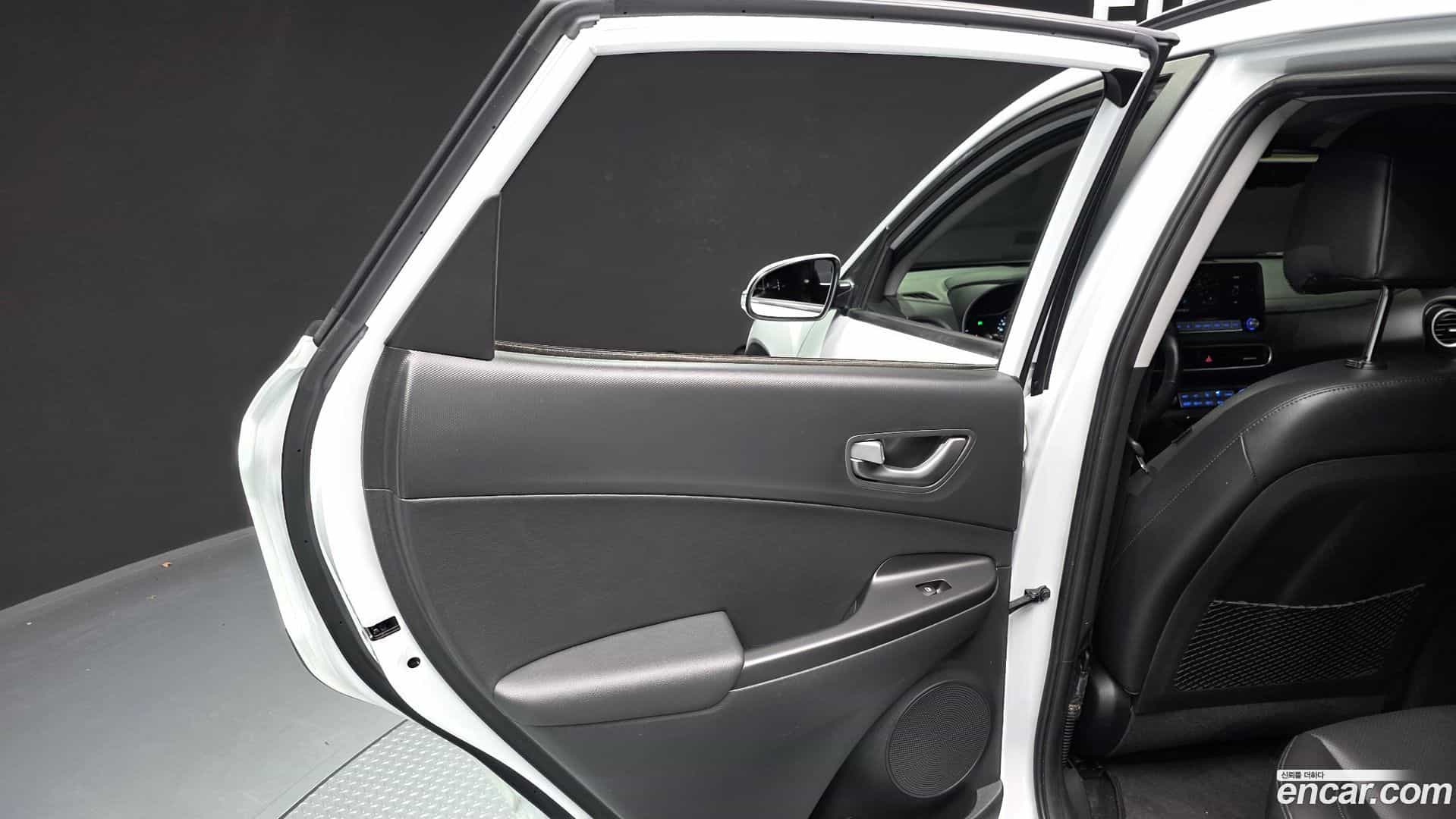Kona Hyundai 2020.11-INNER-035