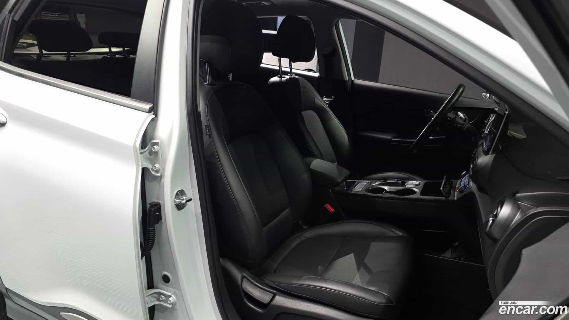 Kona Hyundai 2020.11-INNER-036