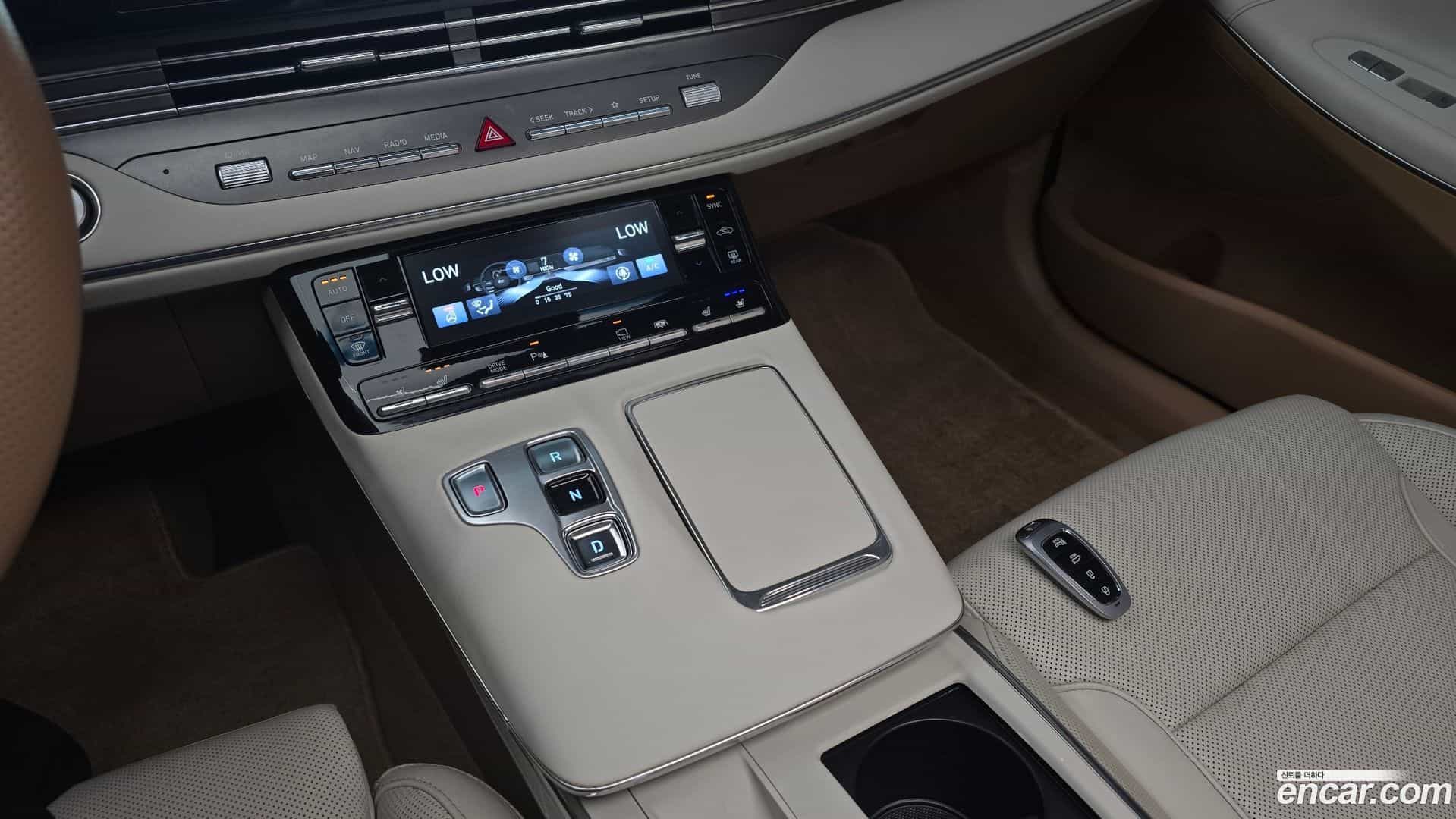 Grandeur Hyundai 2020.3-INNER-009