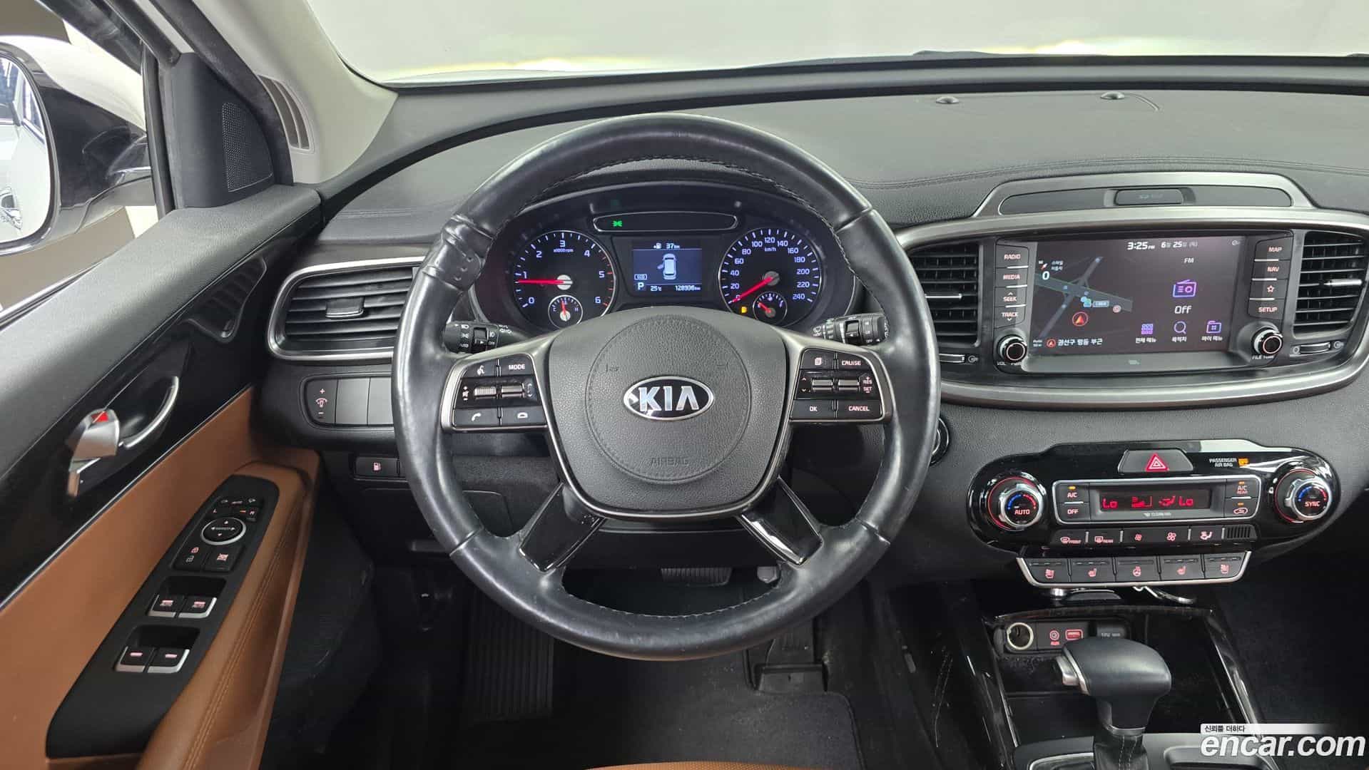 Sorento Kia 2018.3-OPTION-017
