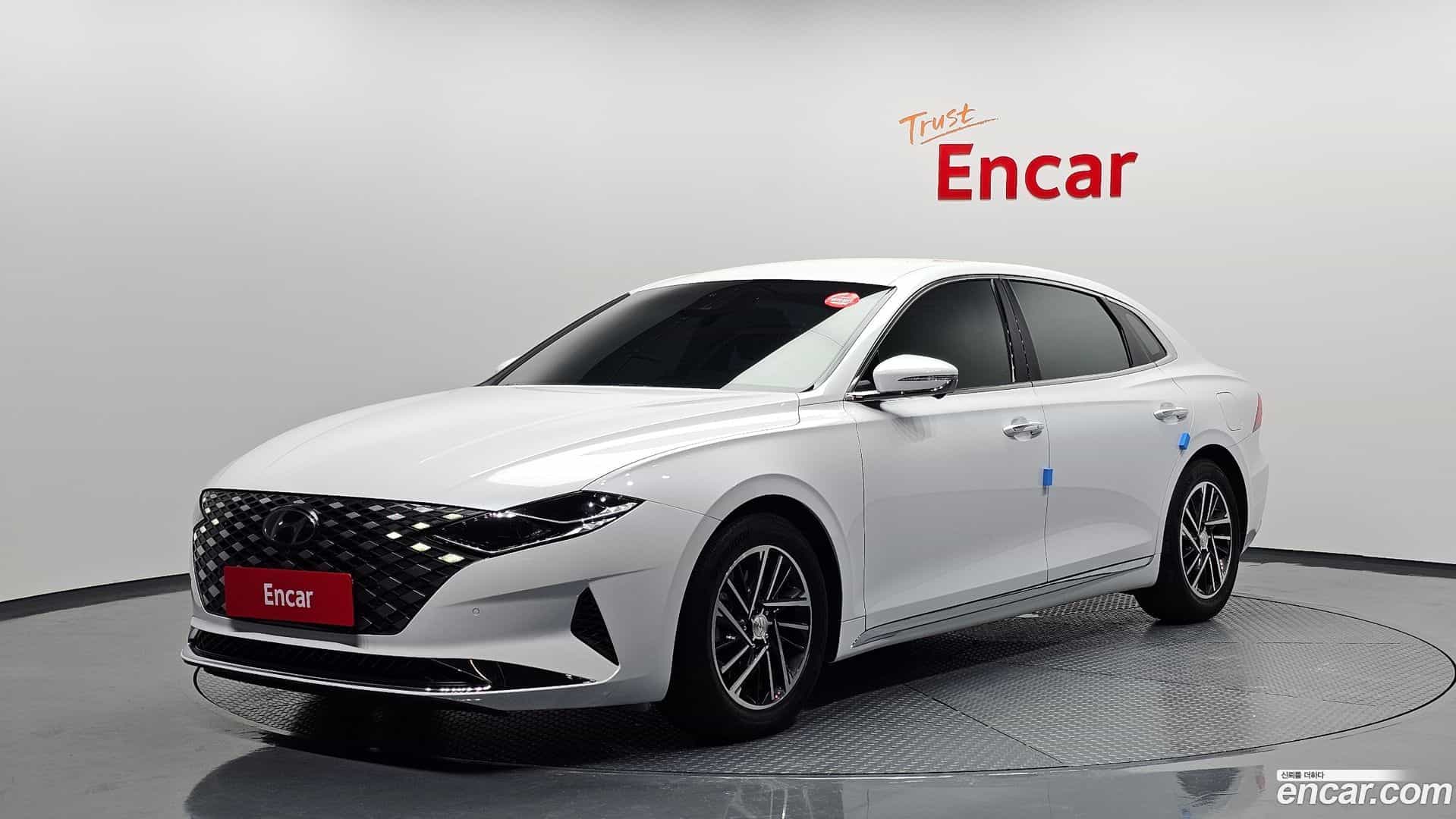 Grandeur Hyundai 2019.11-OUTER-001