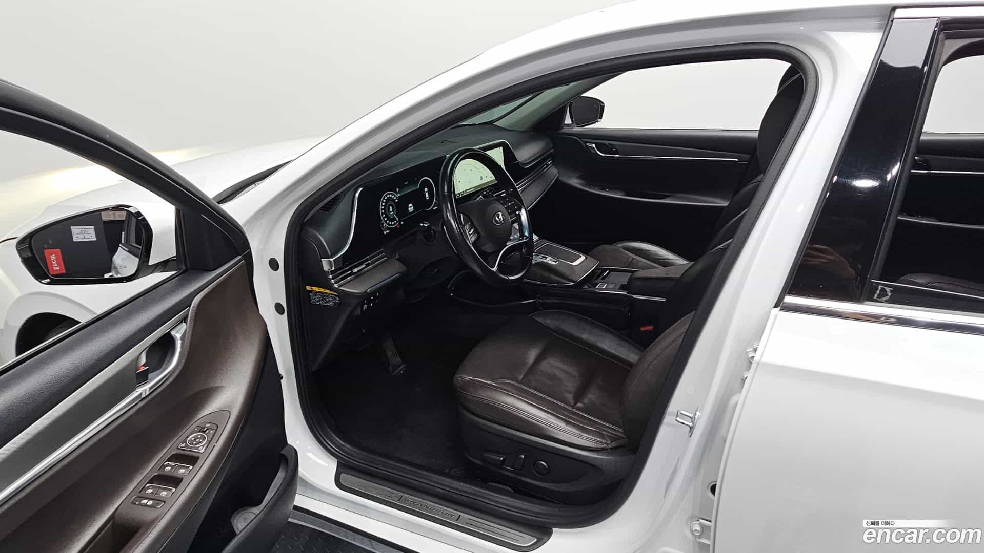 Grandeur Hyundai 2019.11-INNER-010