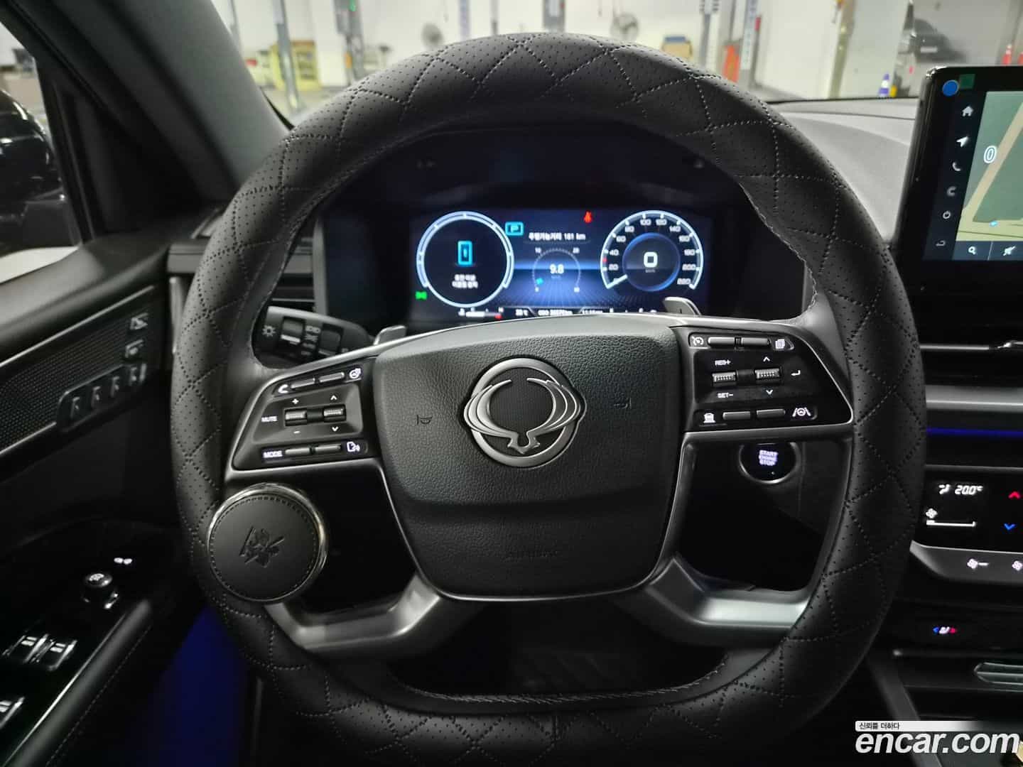 Rexton KG Mobility 2024.0-INNER-010