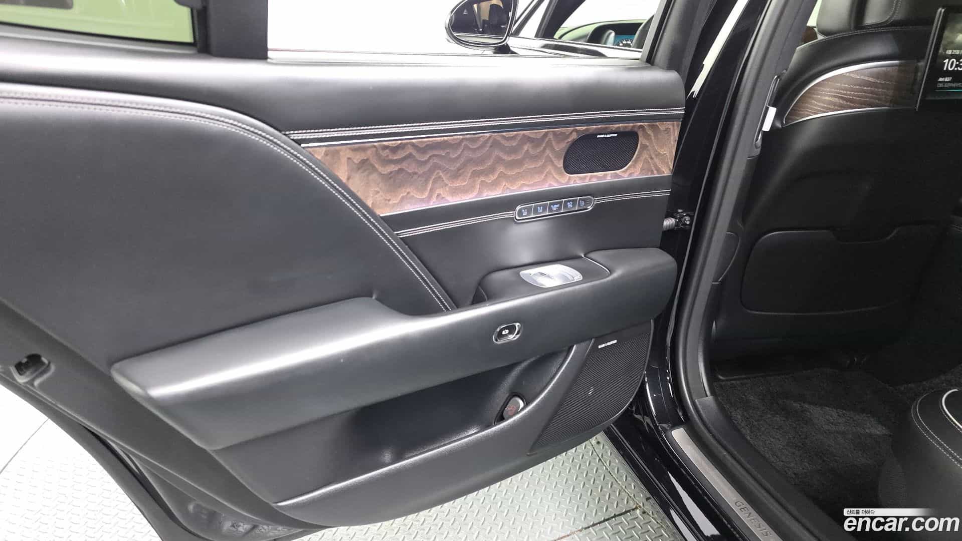 G90 Genesis 2022.2-INNER-035
