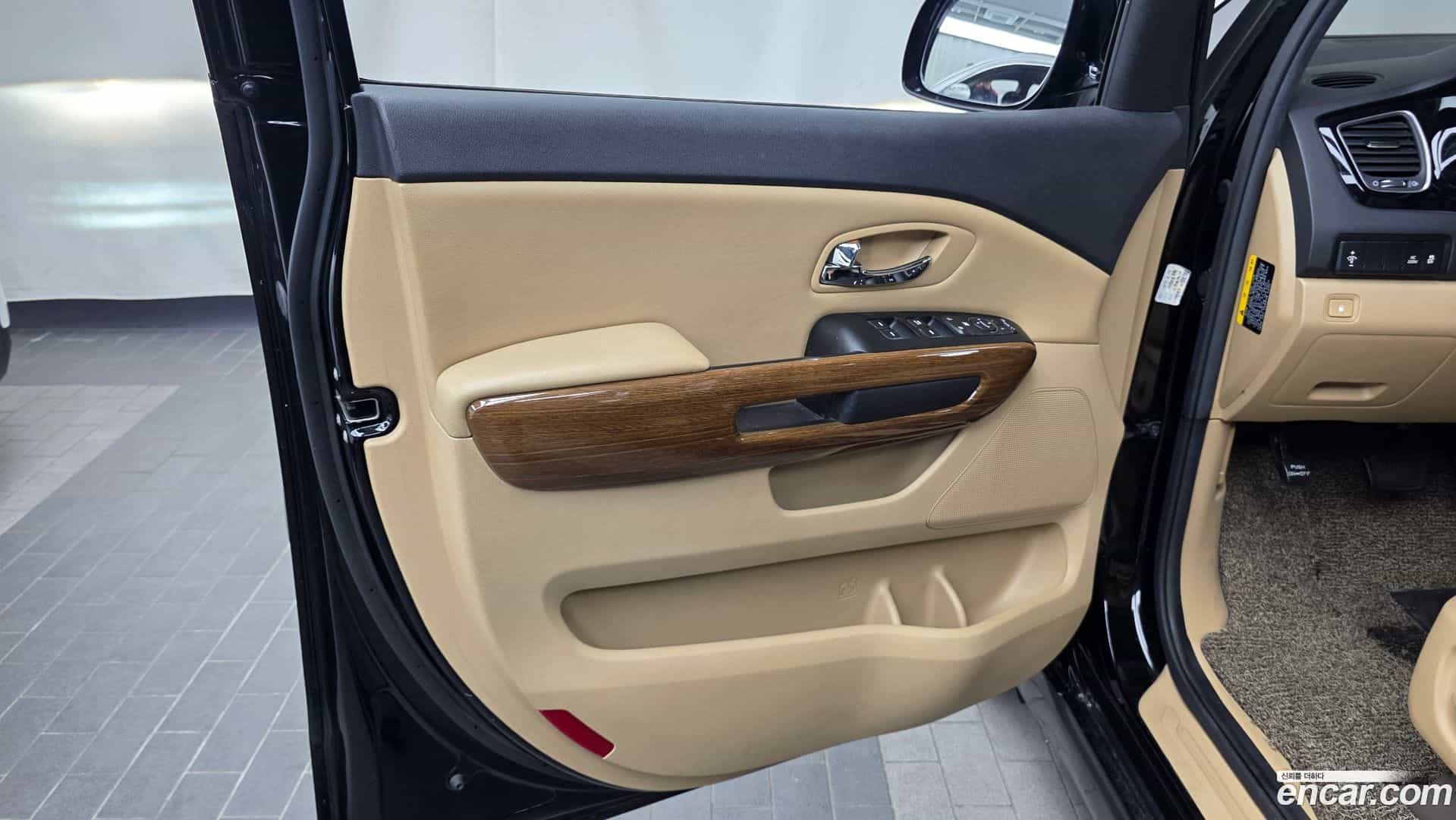 Canival Kia 2016.5-INNER-034