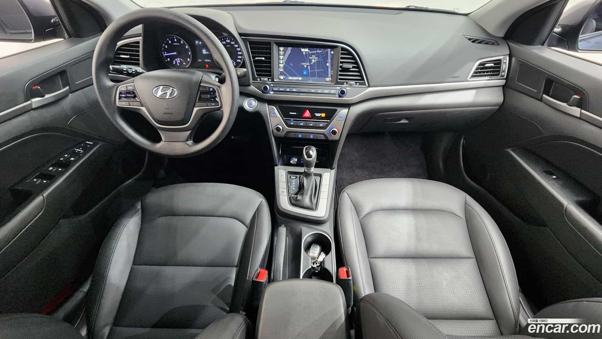 AVANTE Hyundai 2017.5-INNER-007